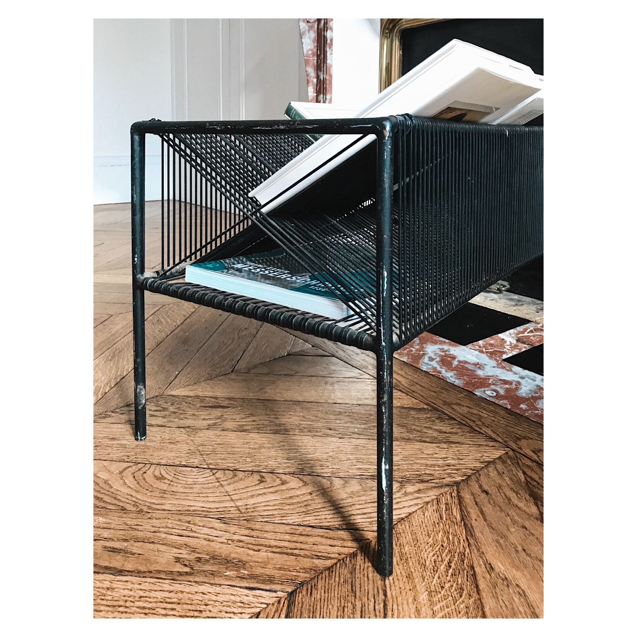 Vinyl door "scoubidou" from the 70s