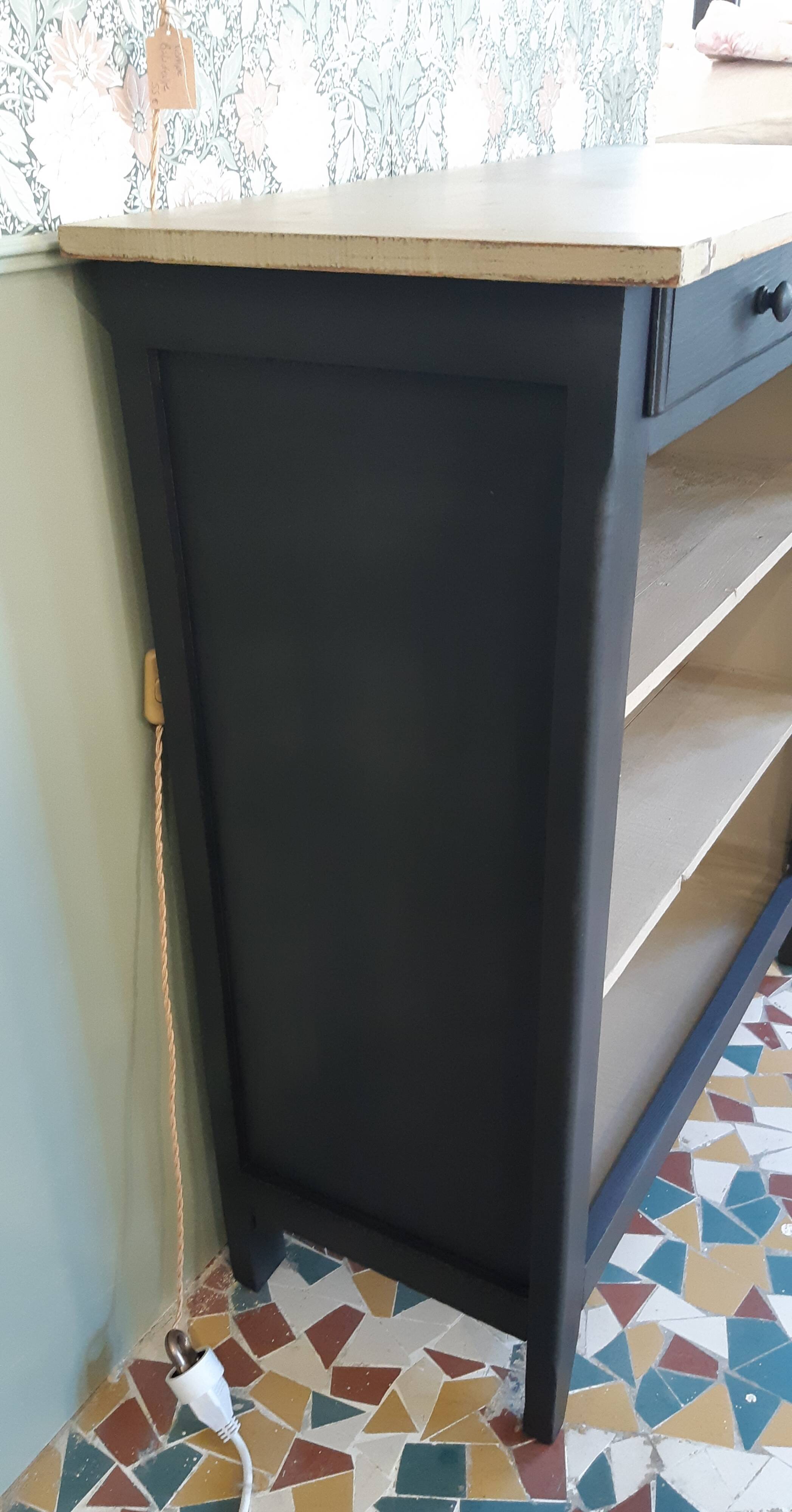 Buffet shelves open patinated black and linen