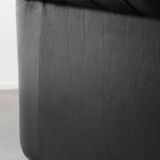 Black chesterfield 3-seater sofa made of cowhide leather in English style