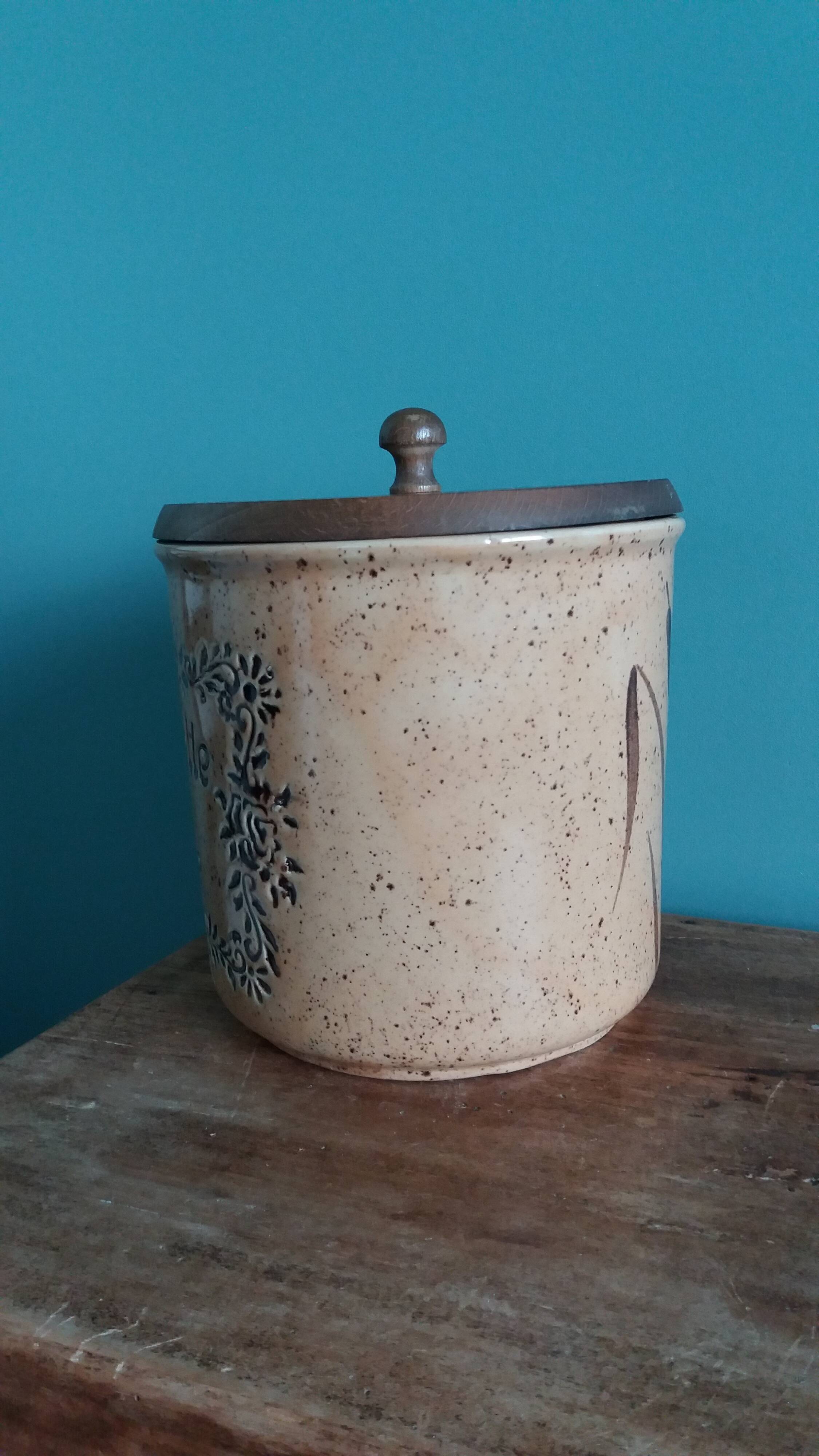 Ceramic and wood covered pot/tabletop bin