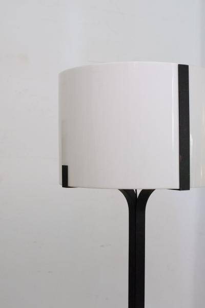 1970s floor lamp by Jordi Vilanova. Spain. Iron and methacrylate.