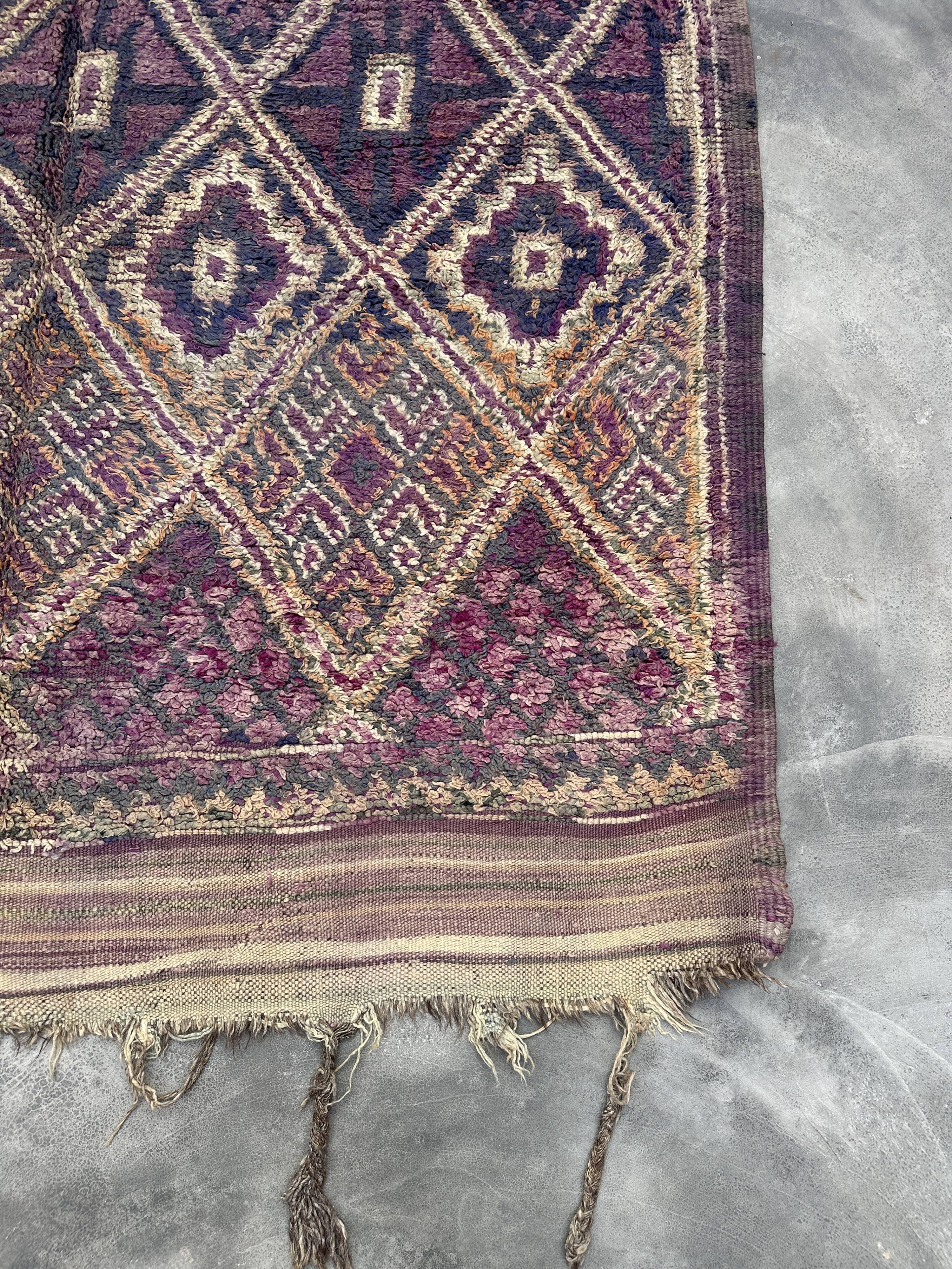 Moroccan carpet - 200 x 432 cm