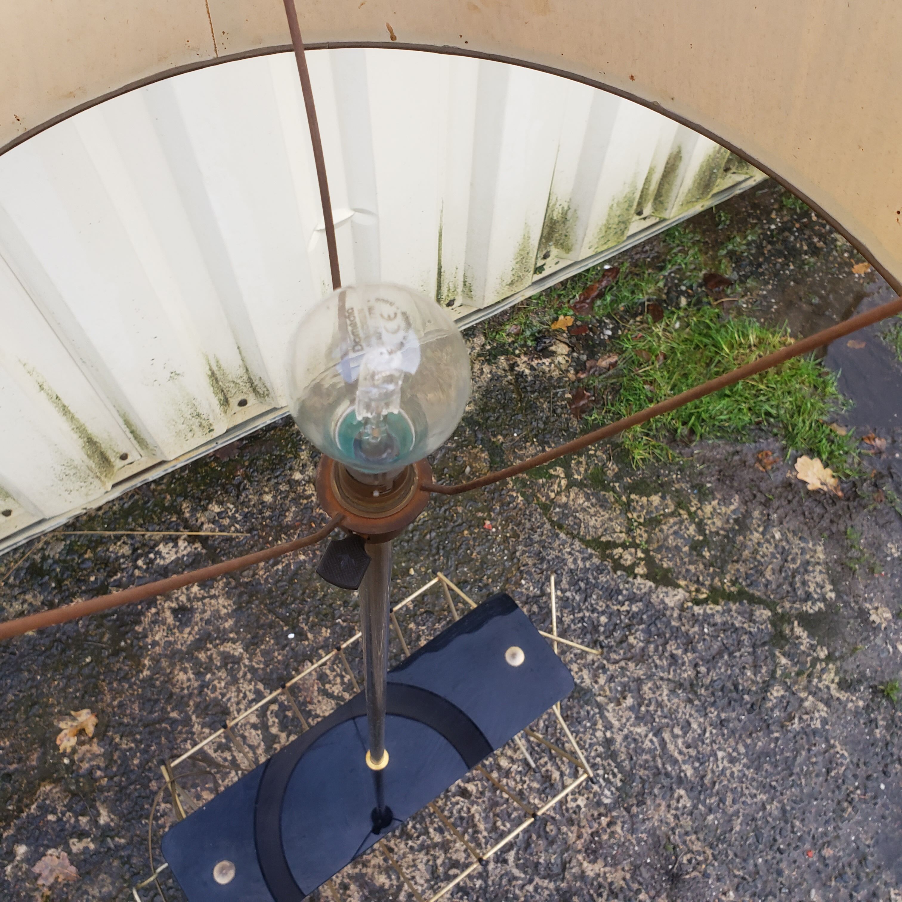 Floor lamp year 60 magazine holder