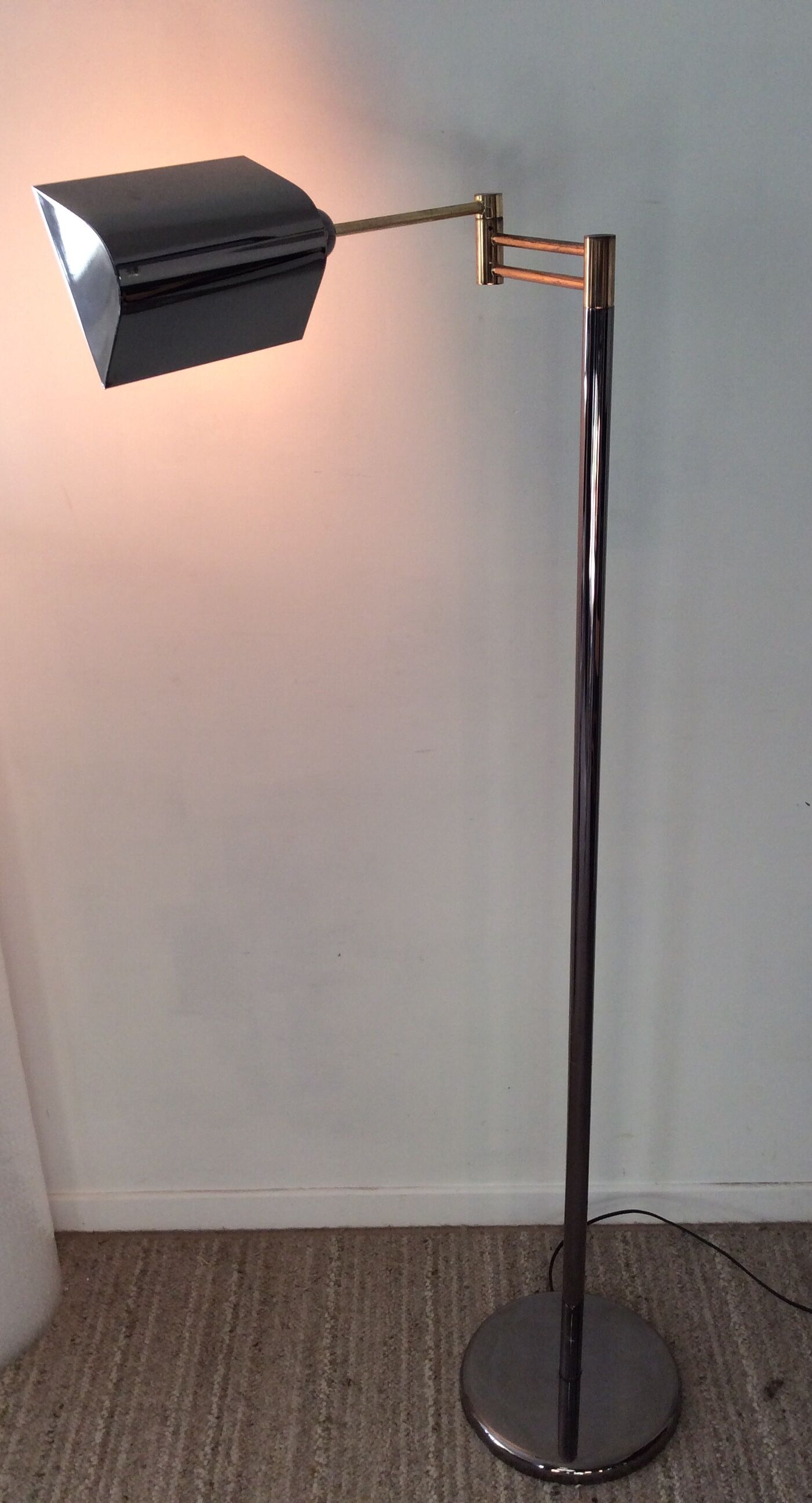 E-reader floor lamp from the 70s and 80s