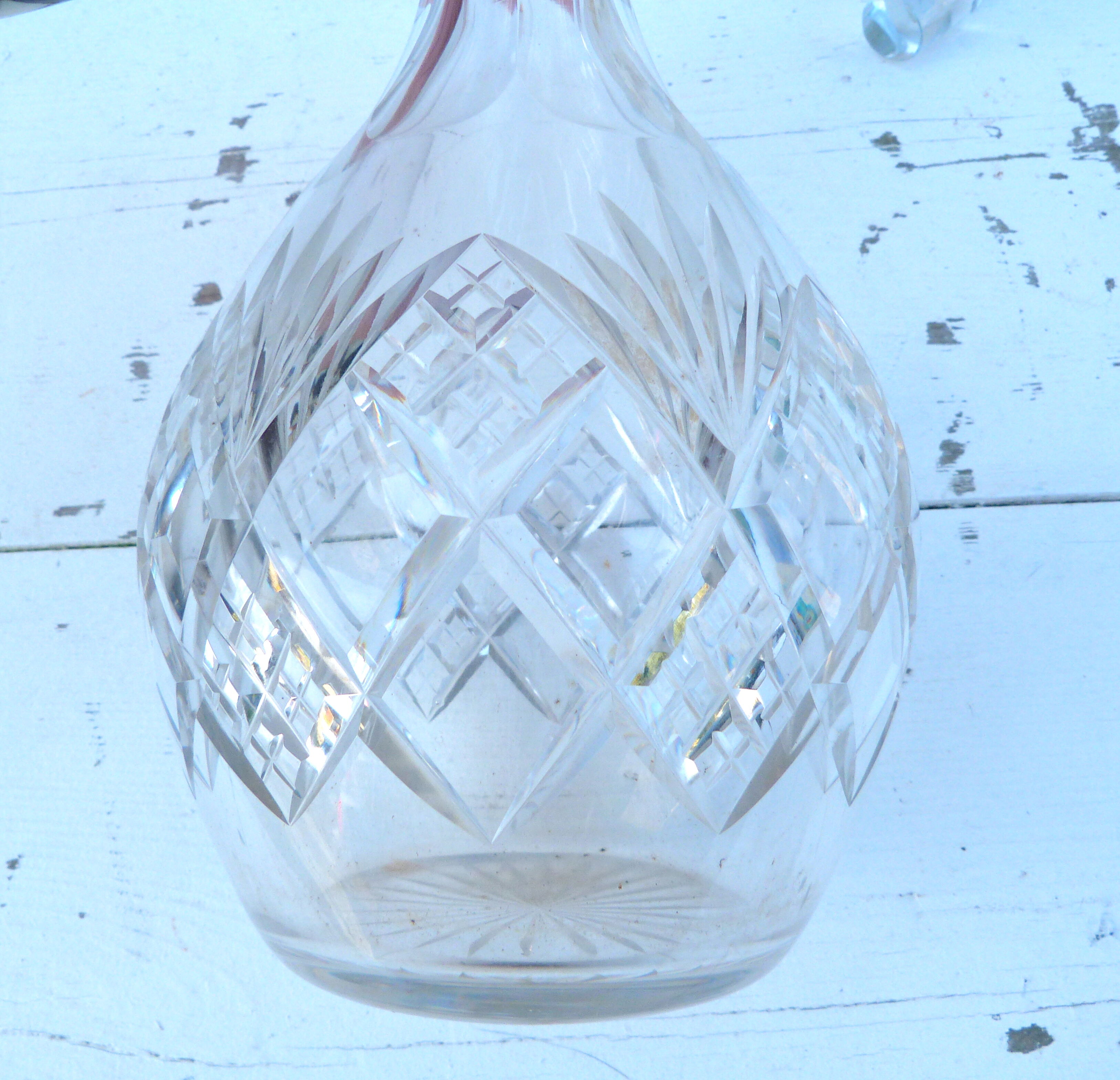 Carafe Crystal carved geometric money minerve and Saint Louis