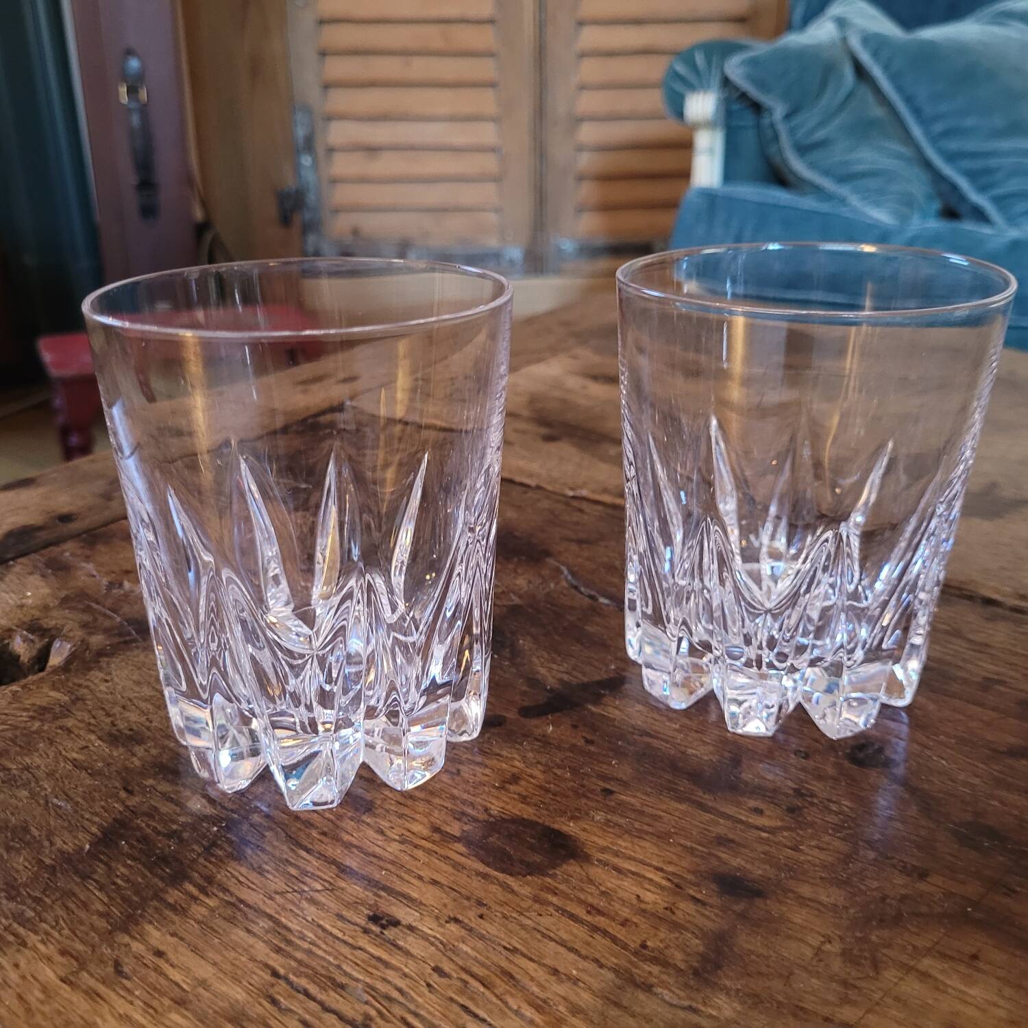 2 verres à whisky en cristal taillé – fond étoilé, années 70