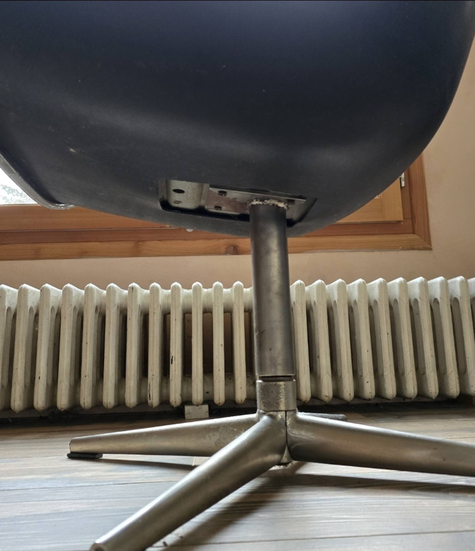 Charles Pollock Knoll Brown Leather Office Chair - Without Armrests
