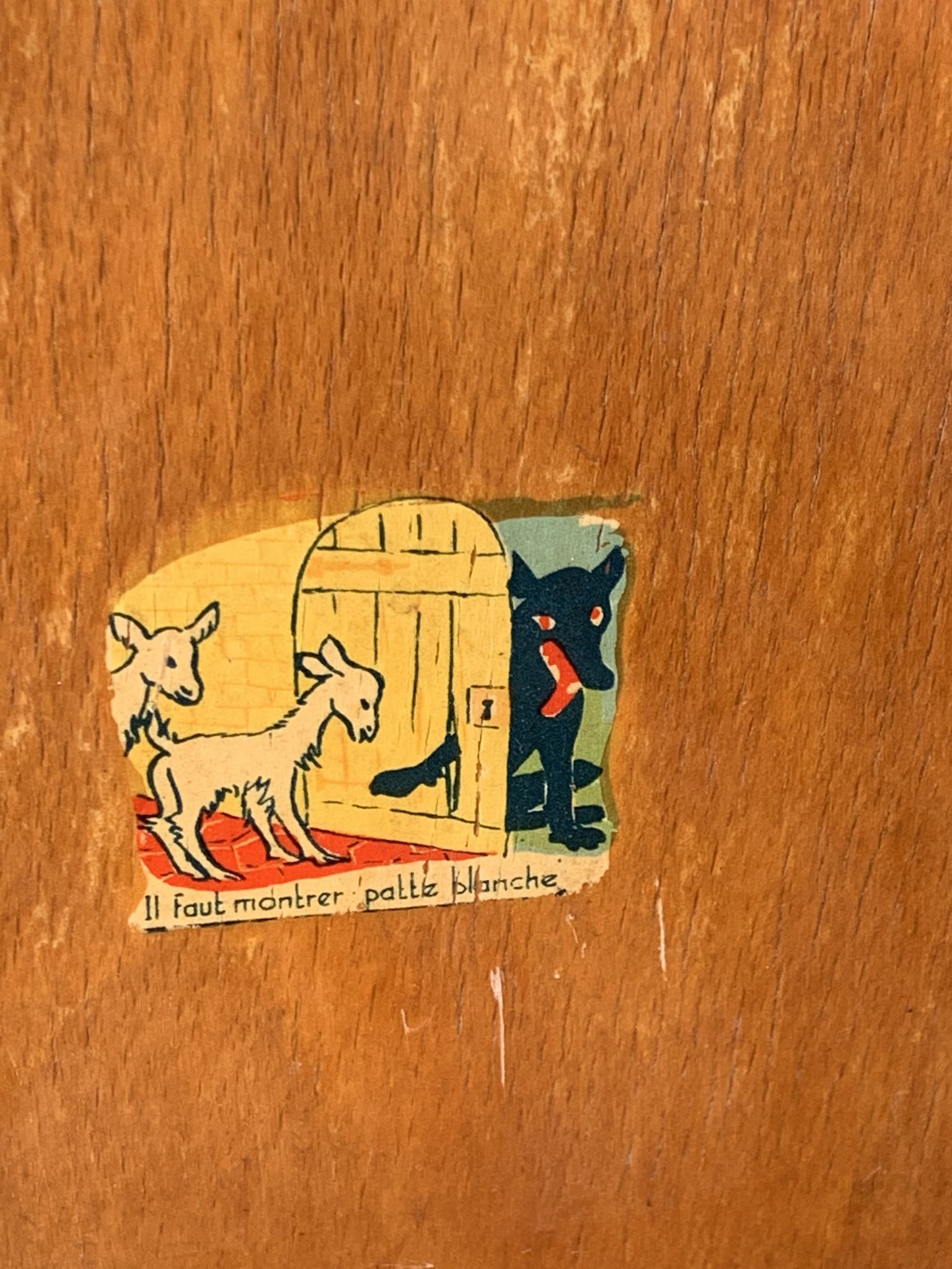 Chaise haute pour poupées en bois vintage