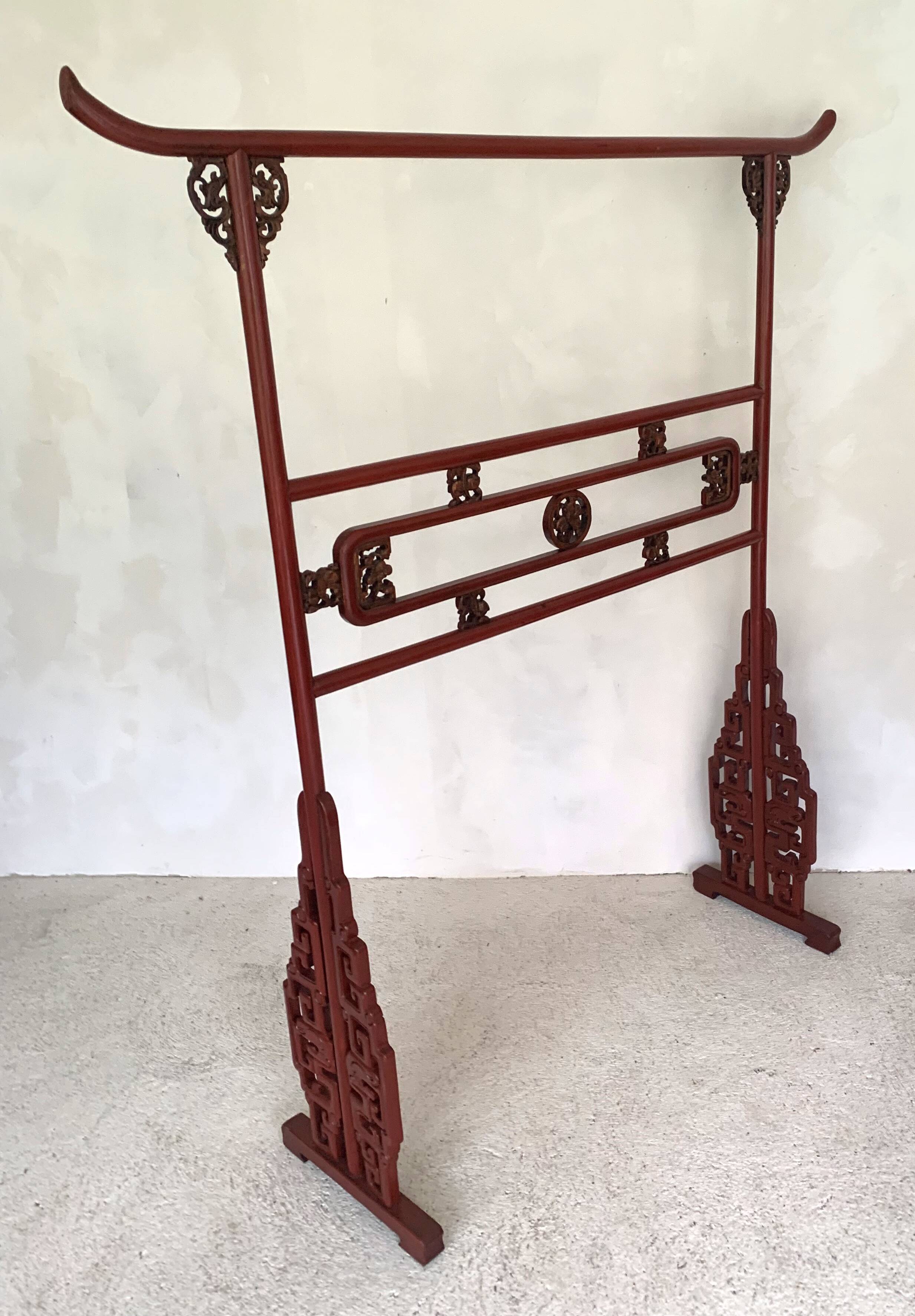 Chinese lacquered clothing holder