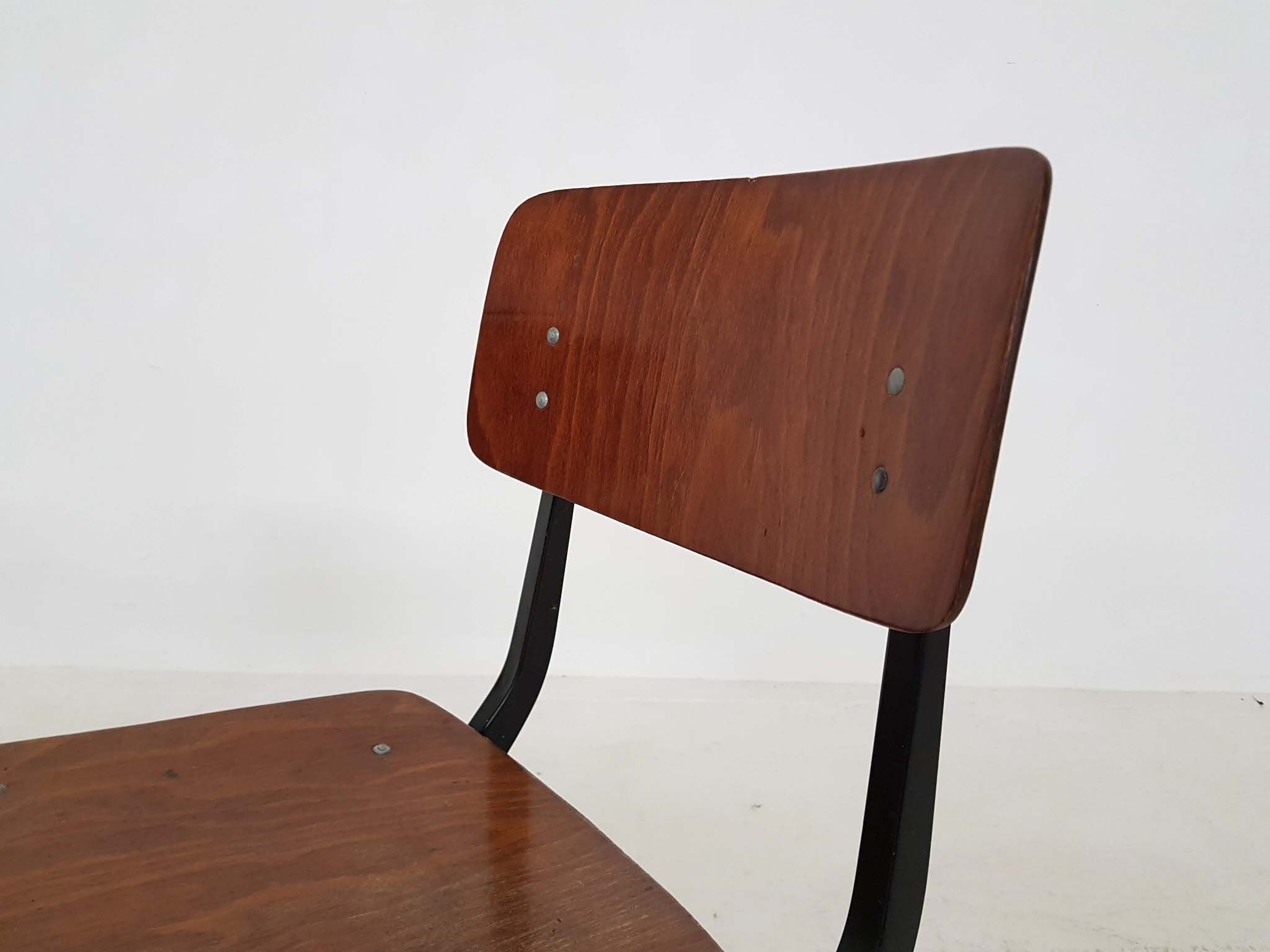 Ensemble de deux chaises d'école par Marko, Pays-Bas années 70