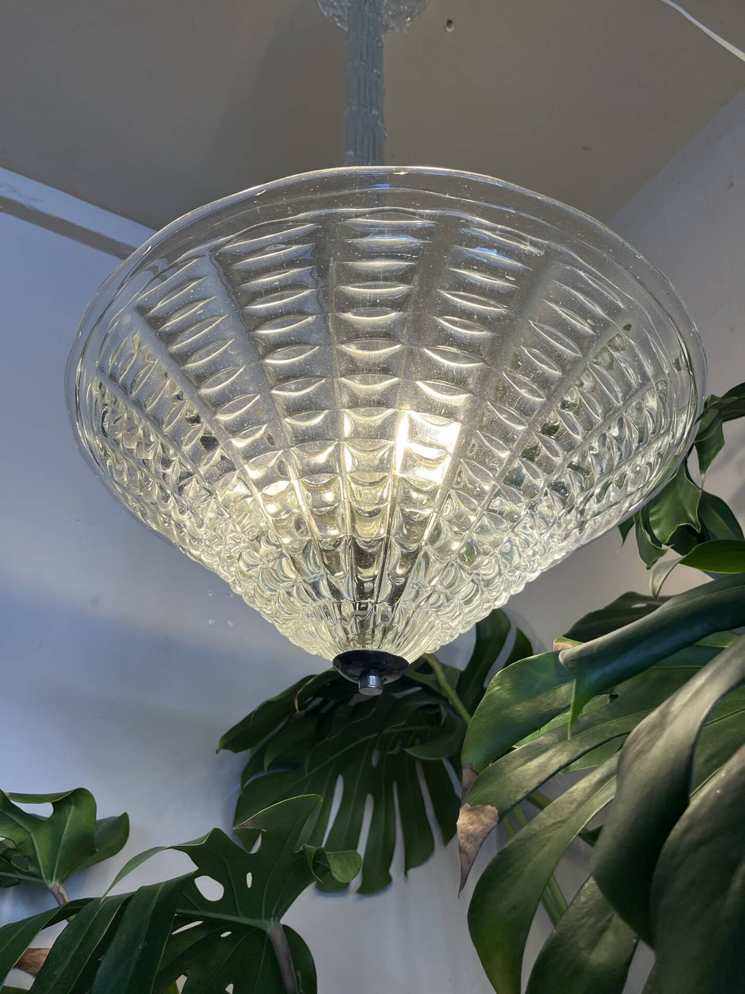 Belle suspension en verre Art Déco