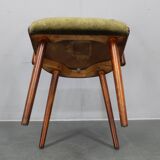 Ensemble de quatre chaises de salle à manger Šuman en hêtre, style milieu du siècle, datant des années 1960, avec revêtement restauré.