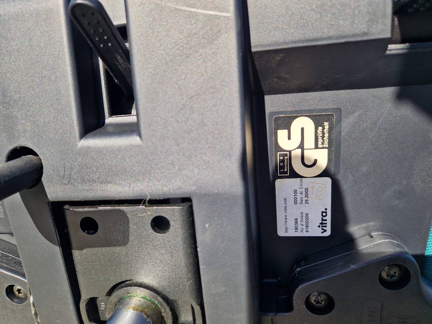 Set of 2 ergonomic office chairs from Vitra