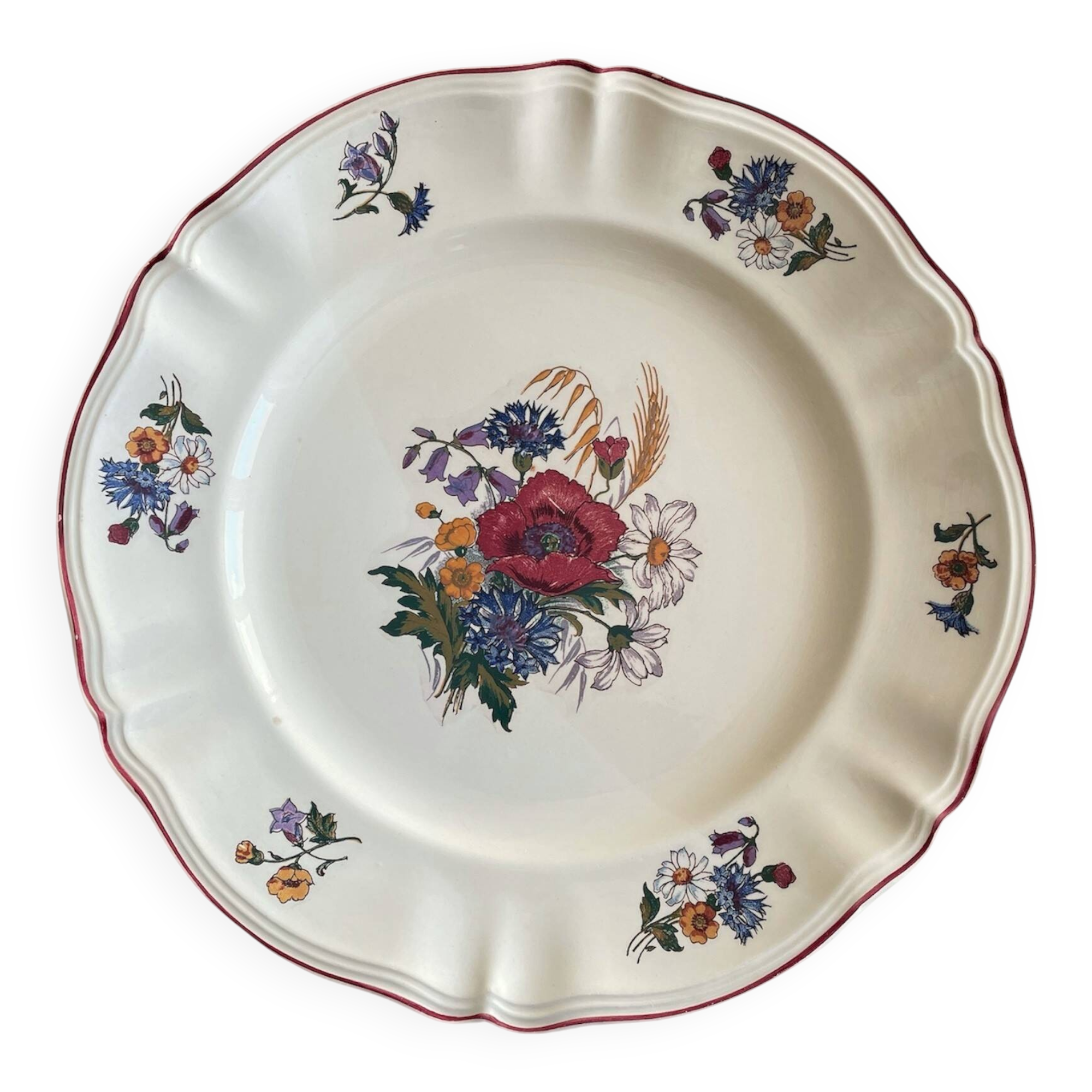 Antique serving dish in Sarreguemines earthenware.