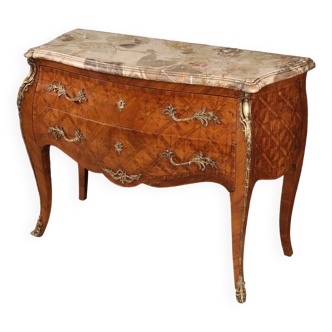 Commode française de style Louis XV de la première moitié du XXe siècle