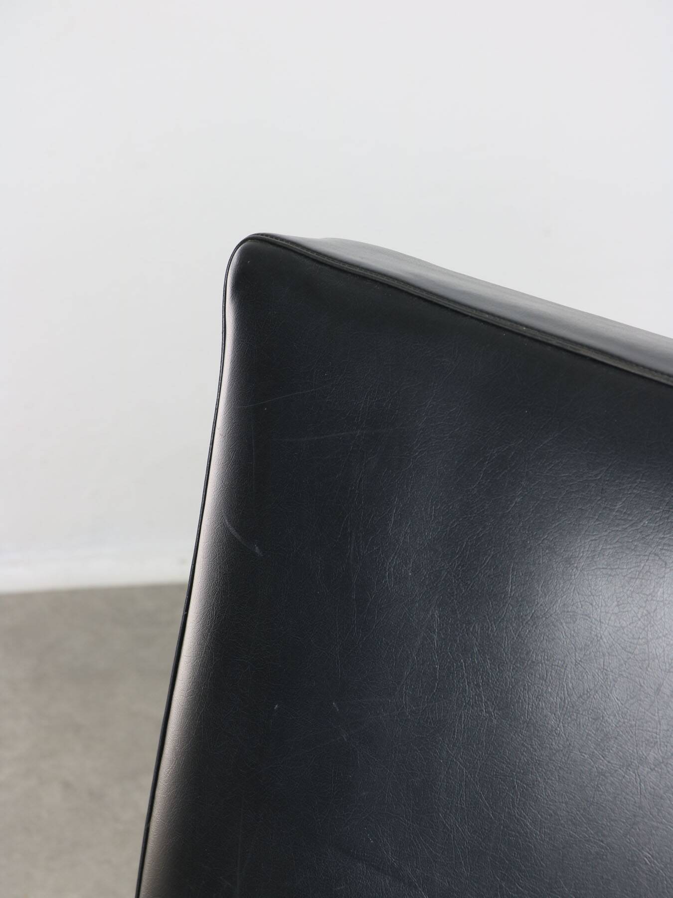 Fauteuil lounge vintage noir de Stol Kamnik, 1960s