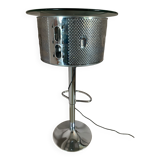 Mange debout lampe