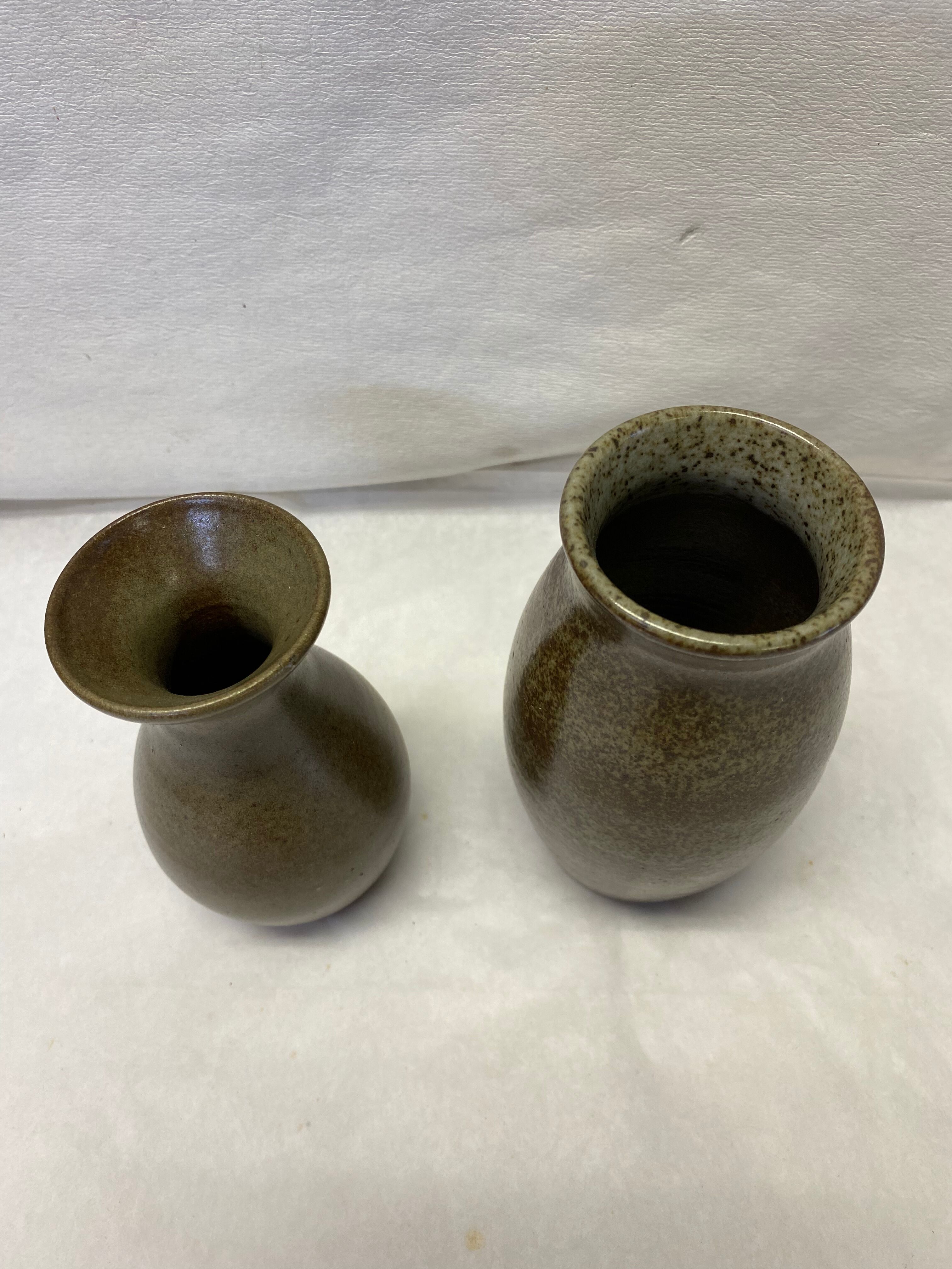 Set of 2 artisanal sandstone vases