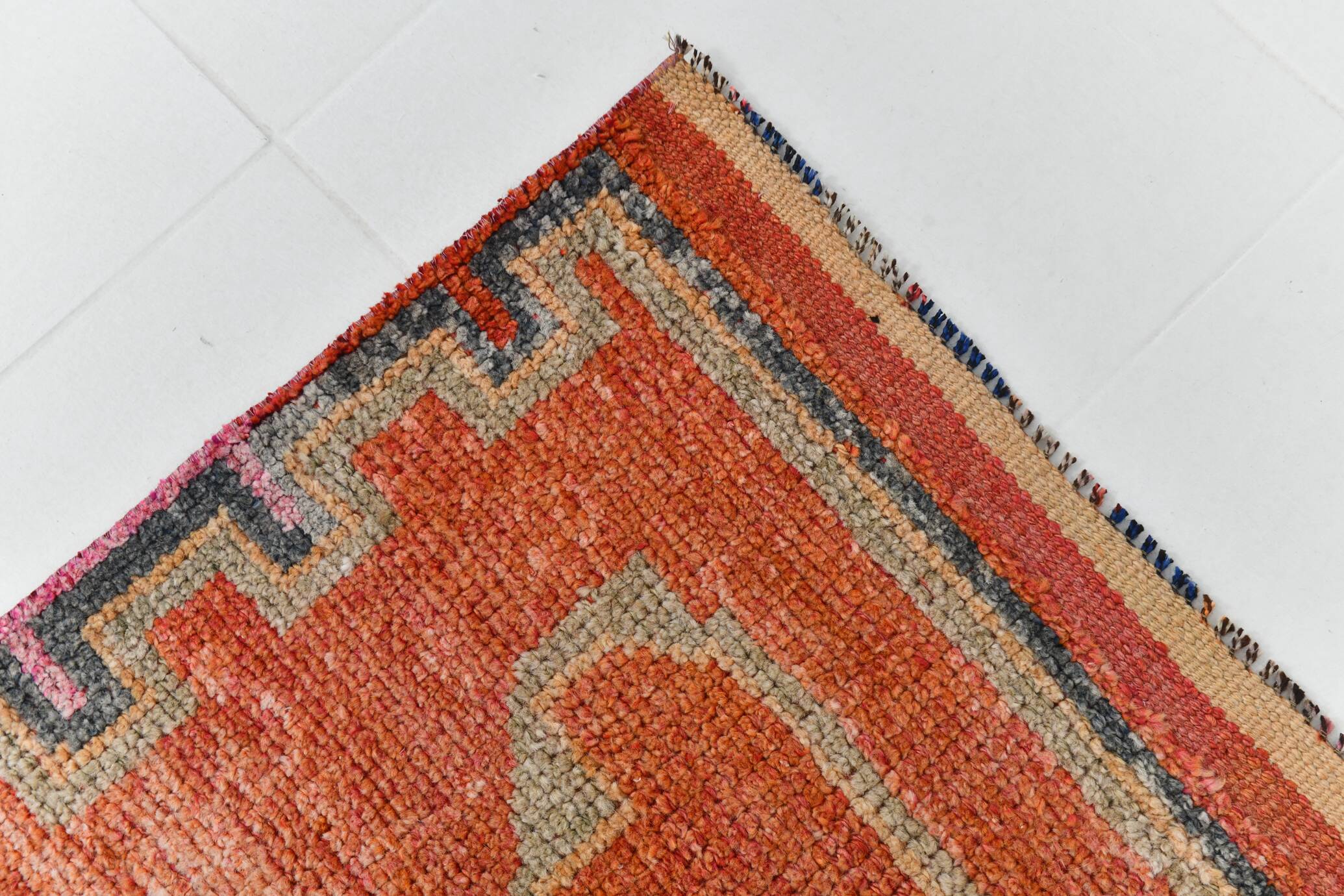 3x11 Red & Pink Super Soft Vintage Runner Rug, 98x335Cm