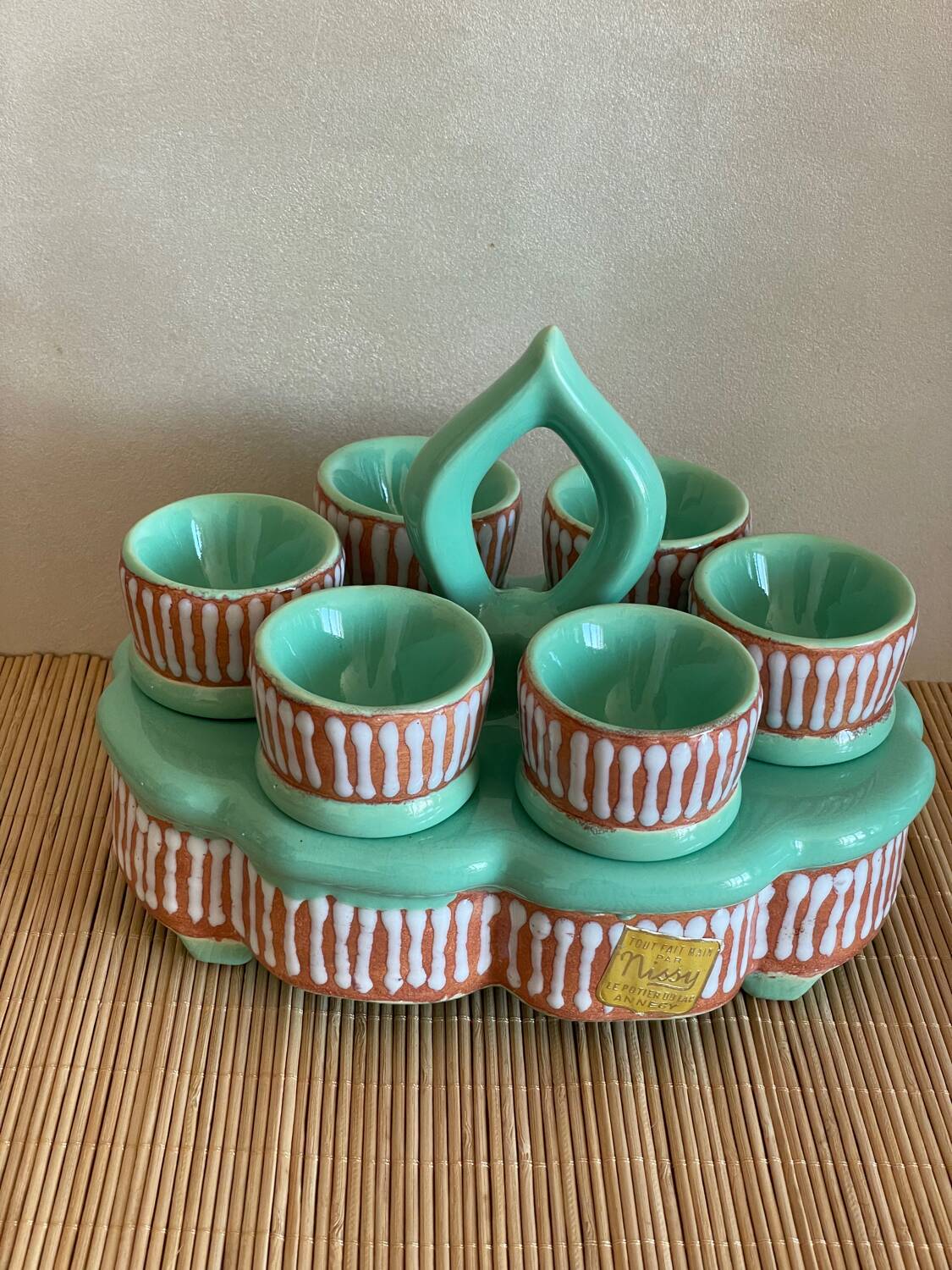 6 egg cups in their Missy Annecy holder