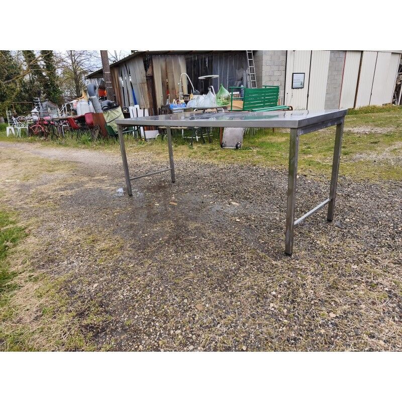 Stainless steel communal table