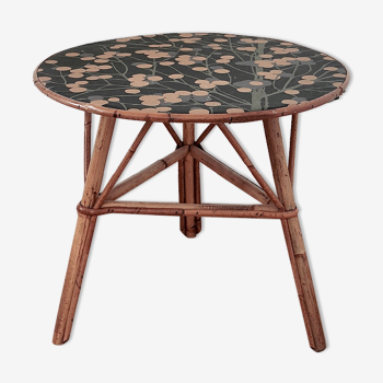 Rattan table