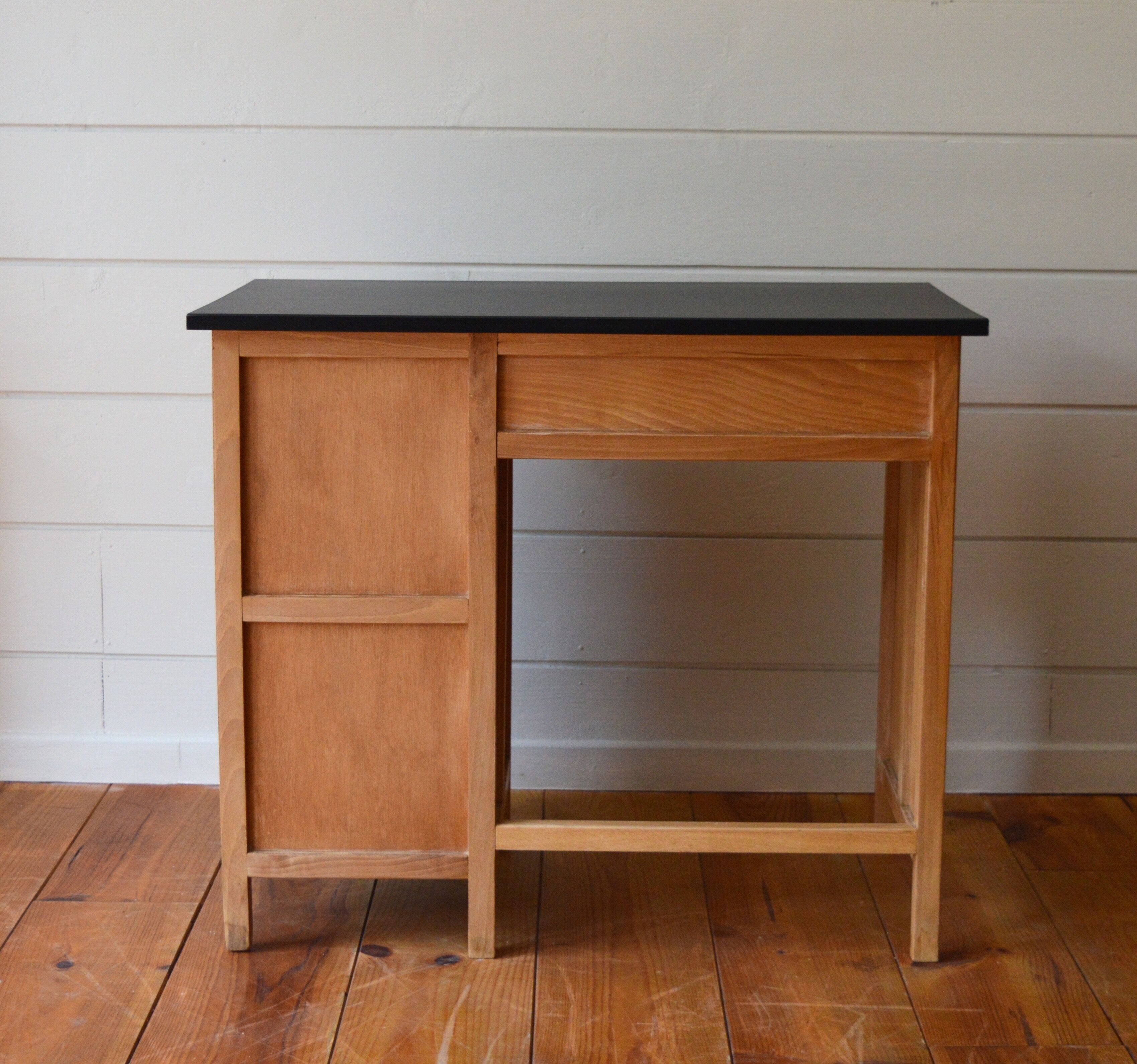 Children's desk