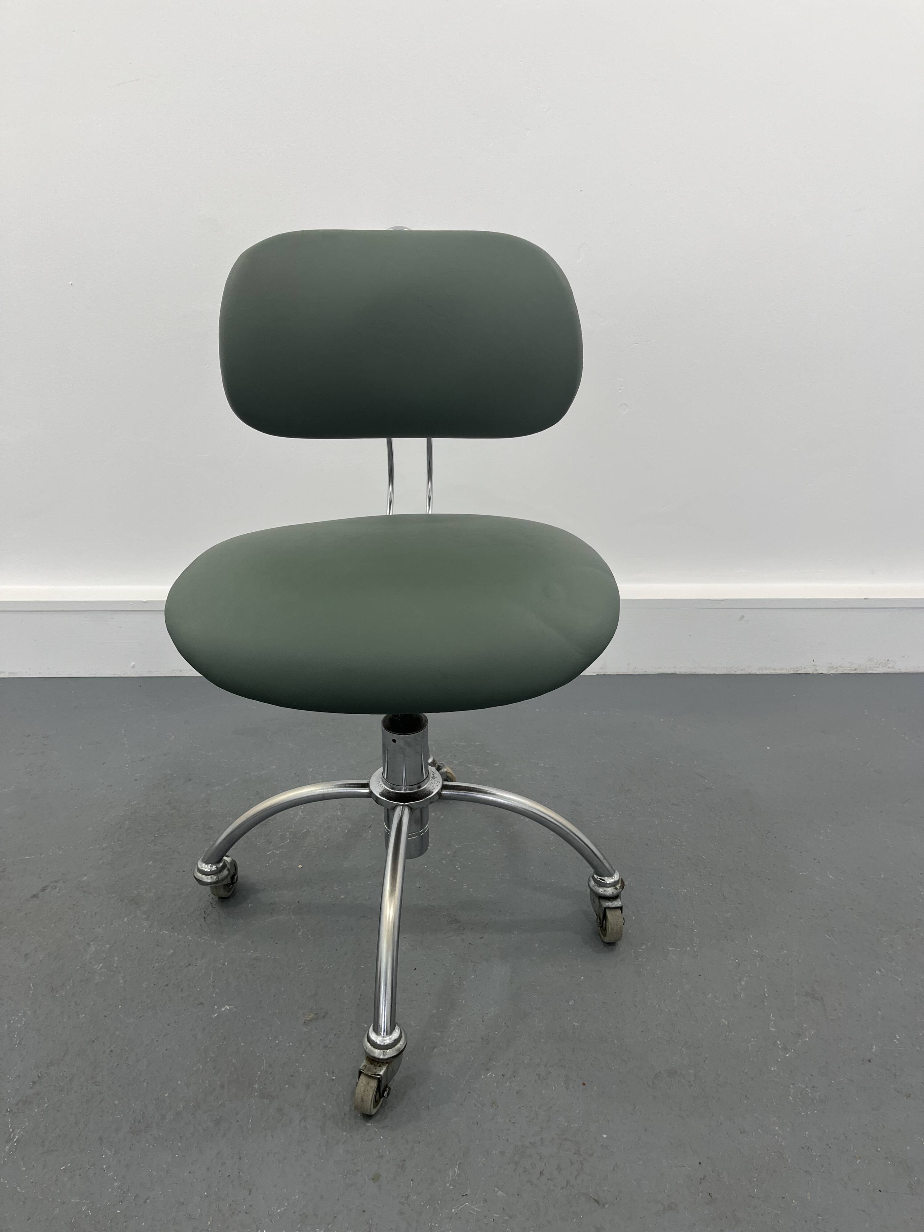 Mid-century swivel chair from Bohler 1950s