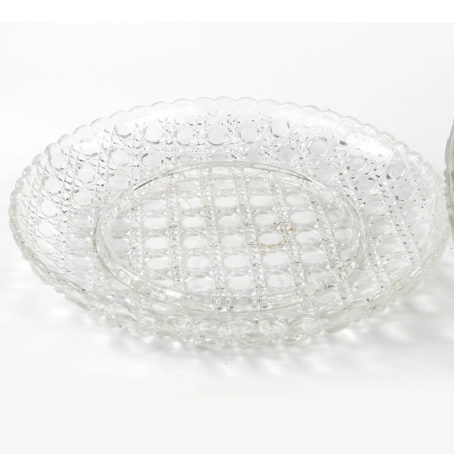 Conteneur à fromage ou à beurre Art Déco, en verre pressé, Tchécoslovaquie, années 1950.