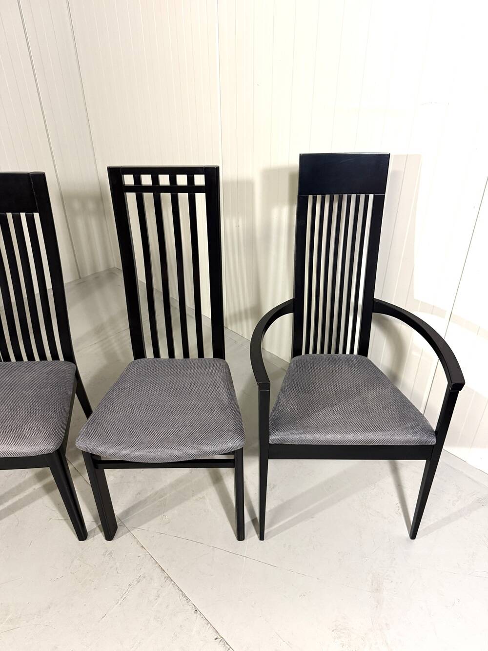 Chaises de salle à manger Tonon Italie par Wolf Schmidt Bandelow années 1980.