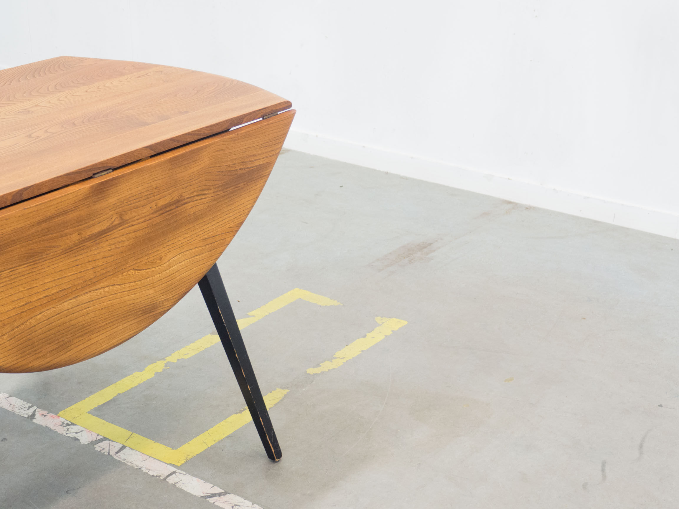 Ercol 'Model 384' table Randolph Lucian Ercolani