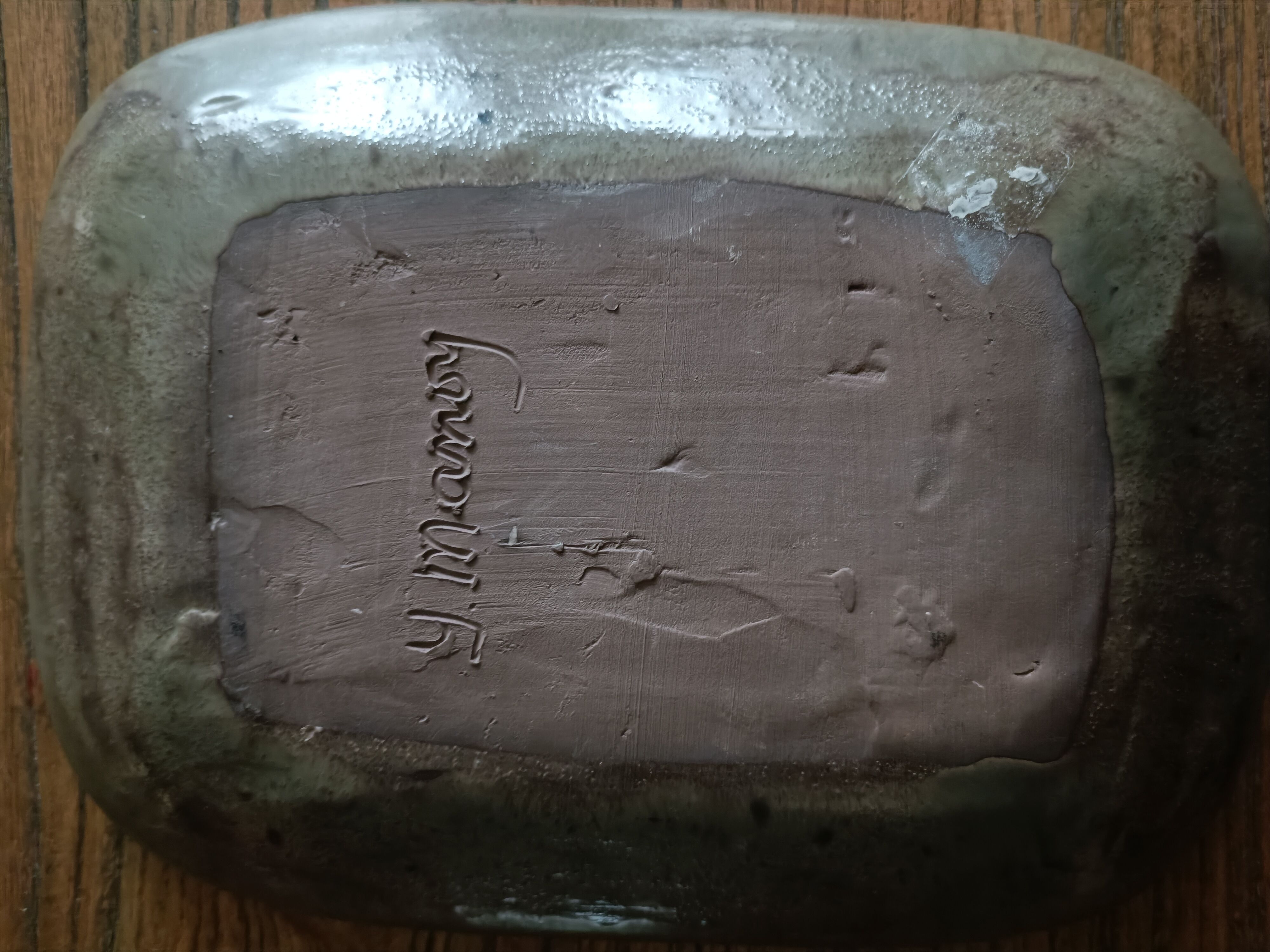 Empty ceramic pocket Y. manoy