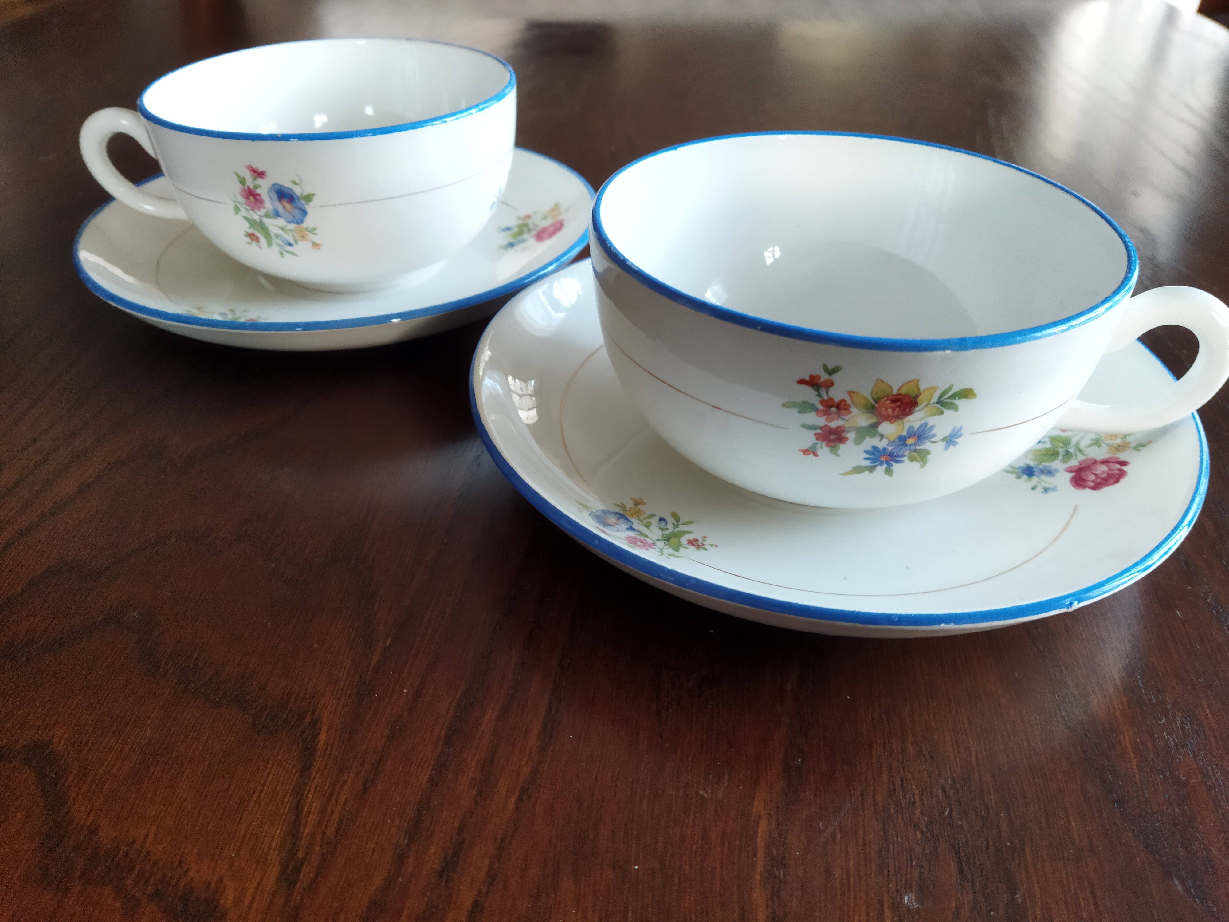Two Salins earthenware lunch cups