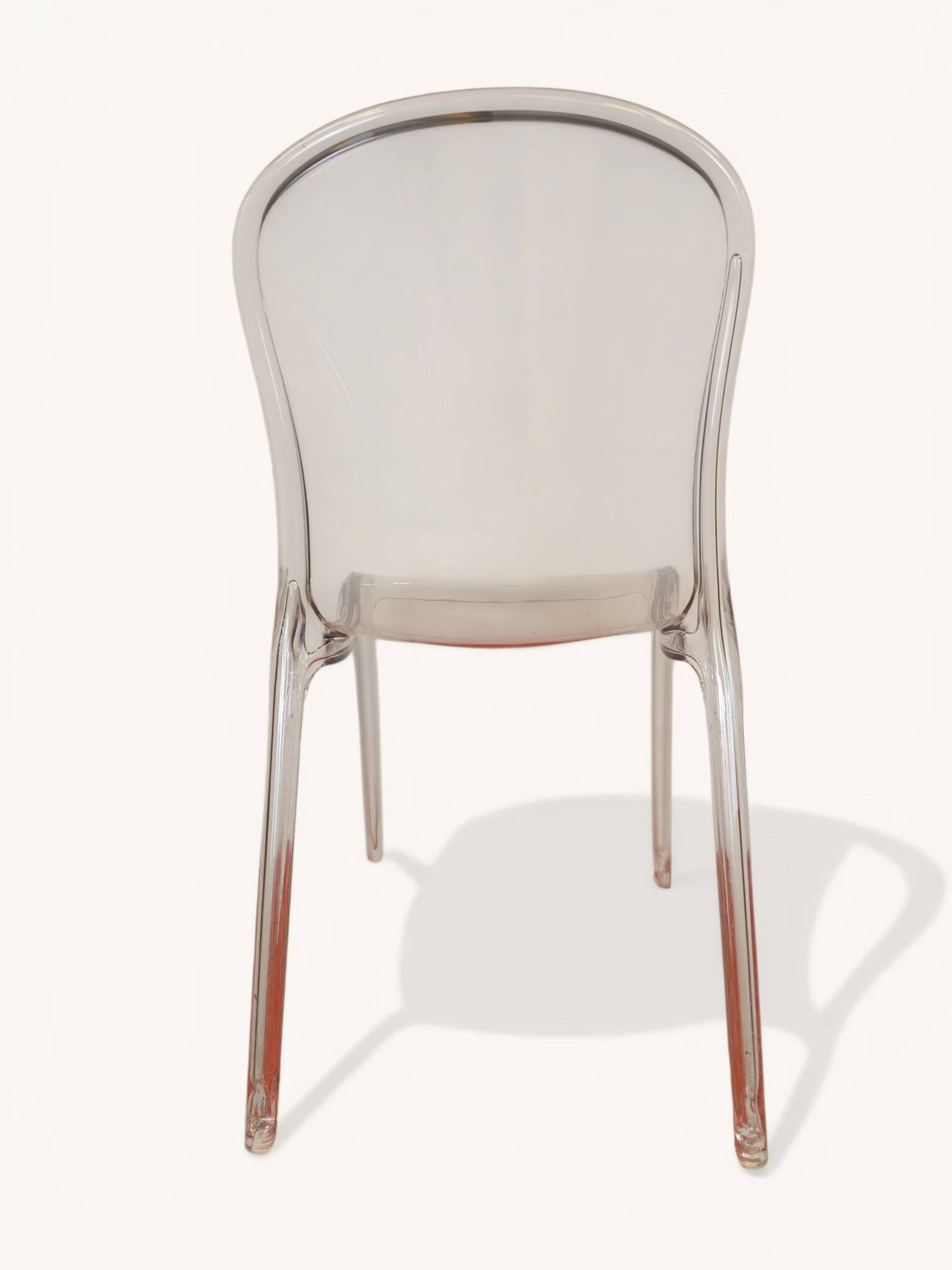 Chaise transparente monobloc en polycarbonate