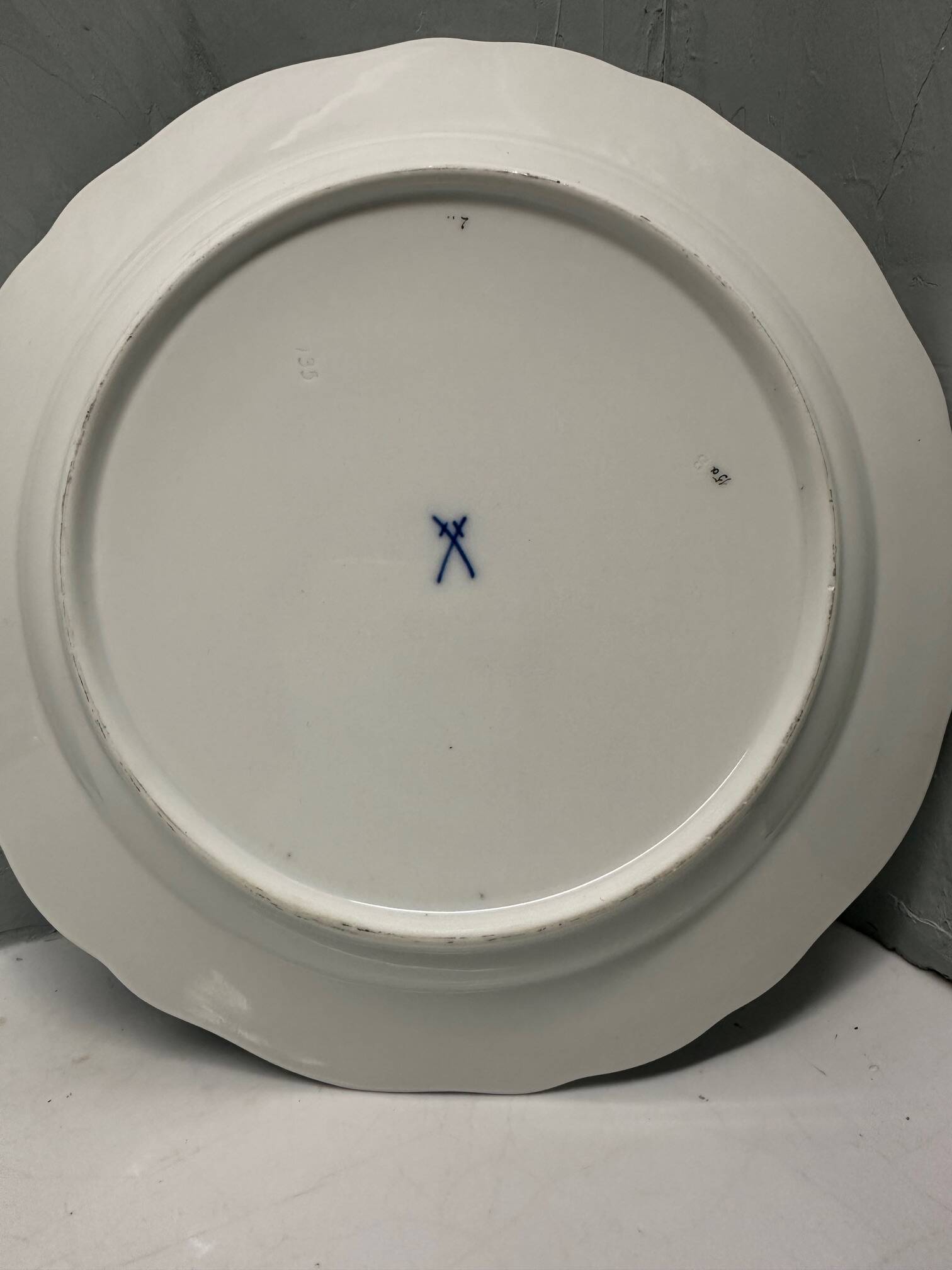 Meissen "Weinlaub" dessert plates, set of 2