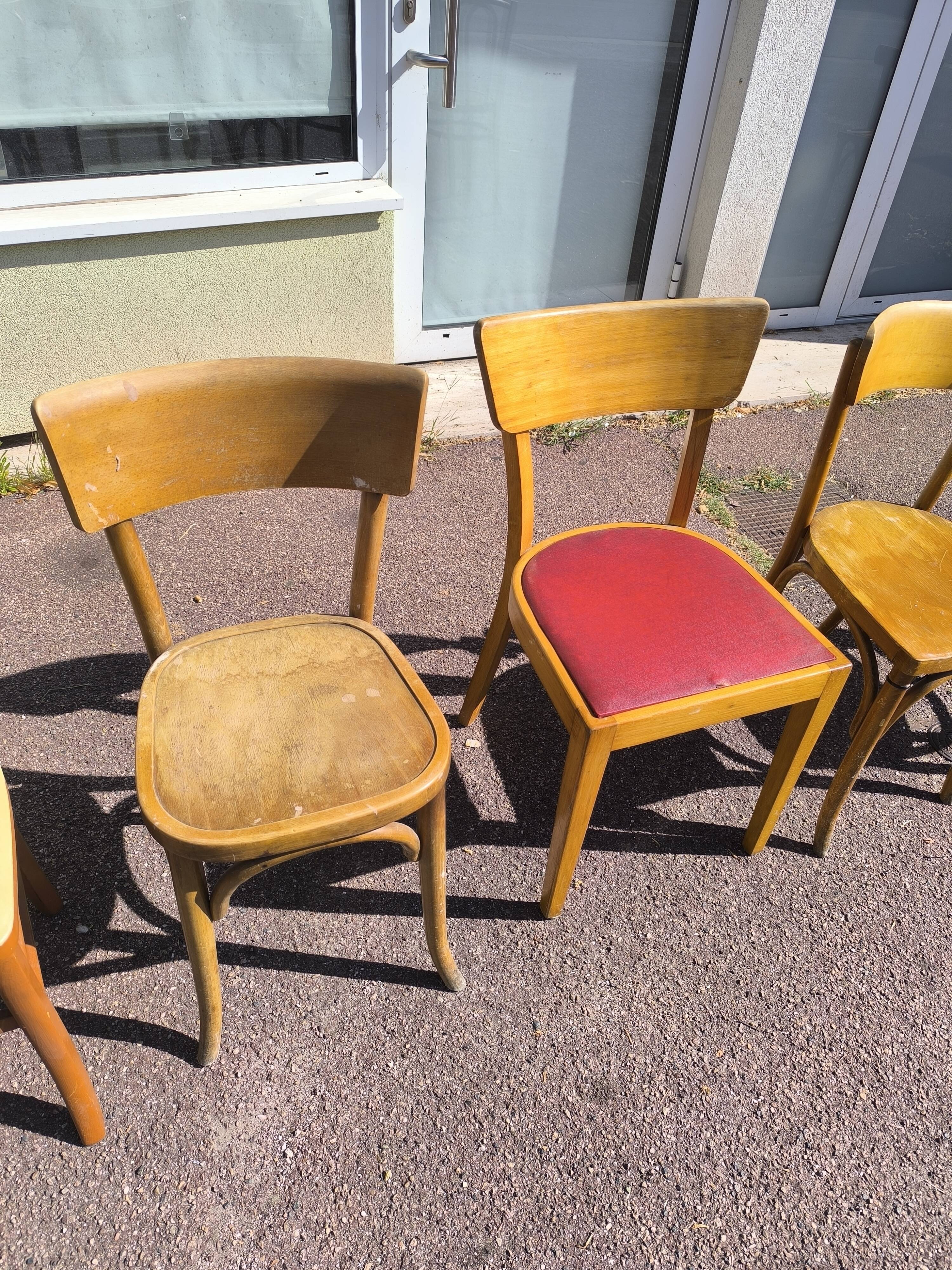 Lot de 6 chaises de bistrot dépareillées bois vintage