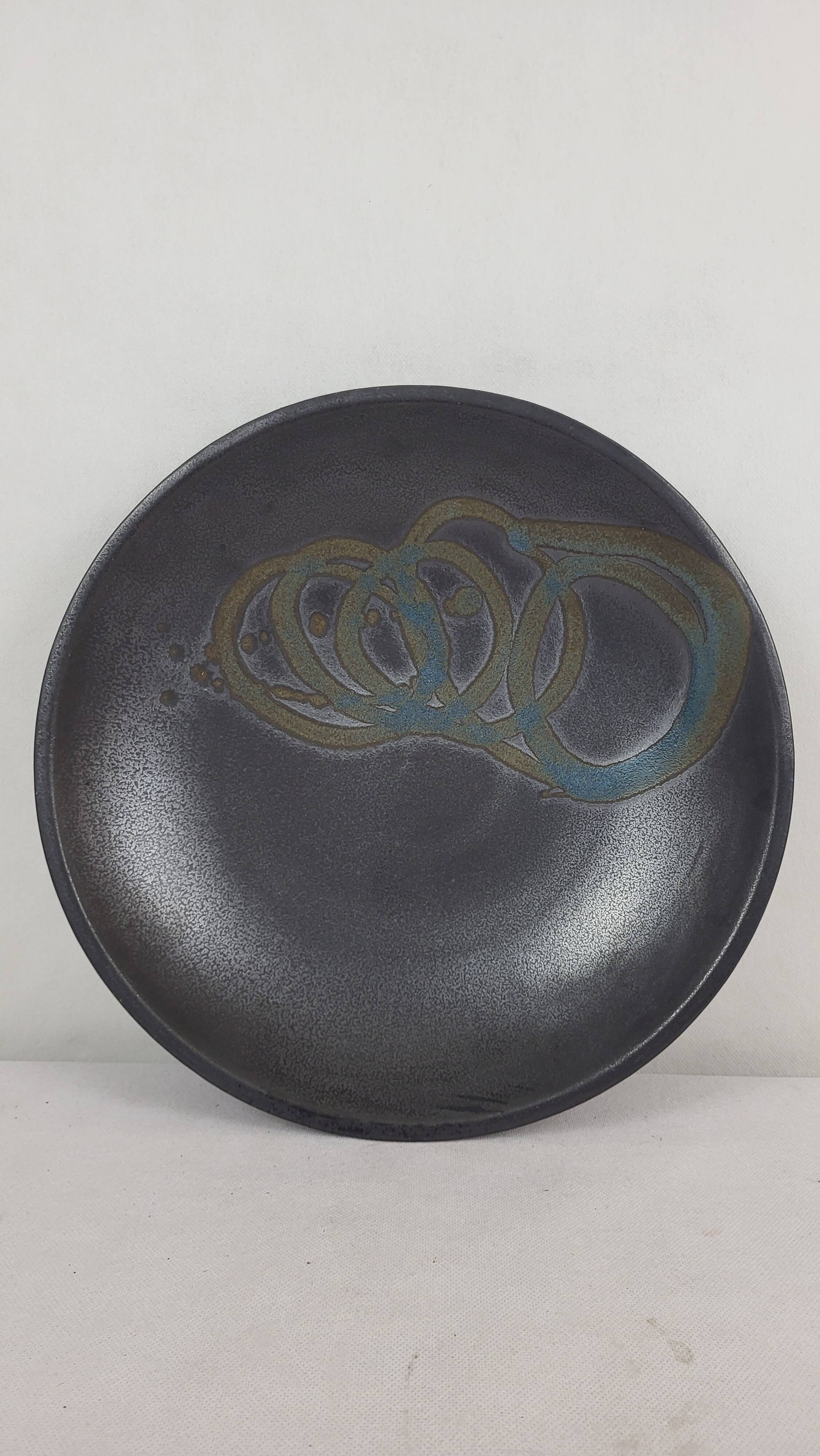 Stoneware dish / cup signed Jean Cacheleux