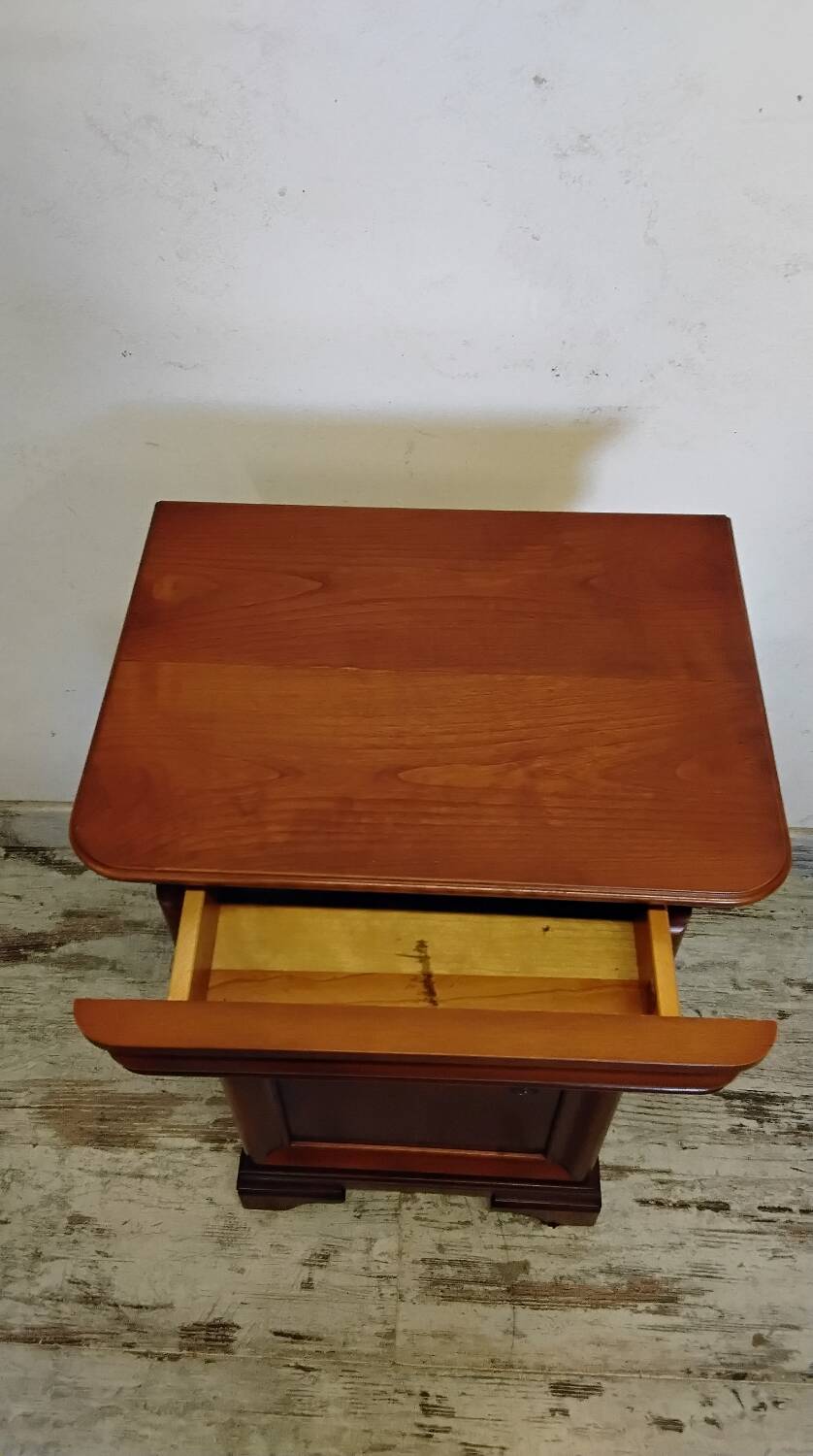 Pair of Louis Philippe style bedside tables in cherry wood.