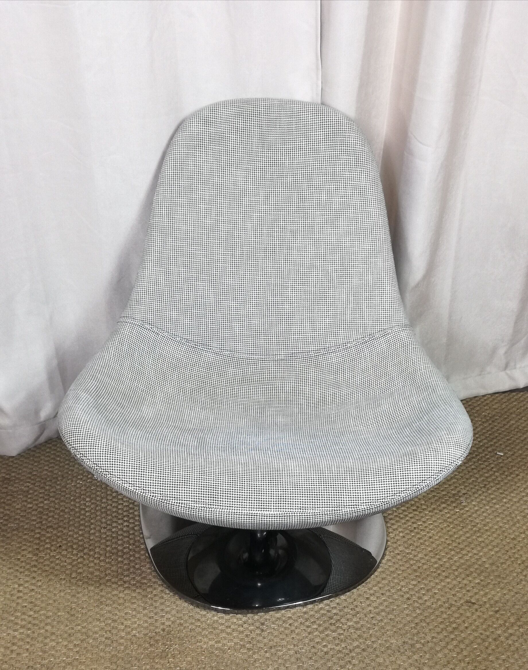 Swivel armchair 1970