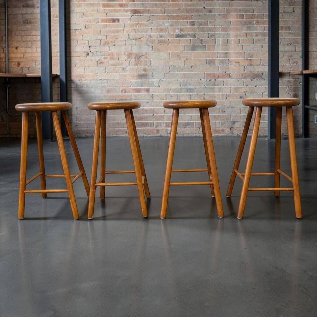 Ensemble de 4 tabourets vintage en bois / tabourets de bar