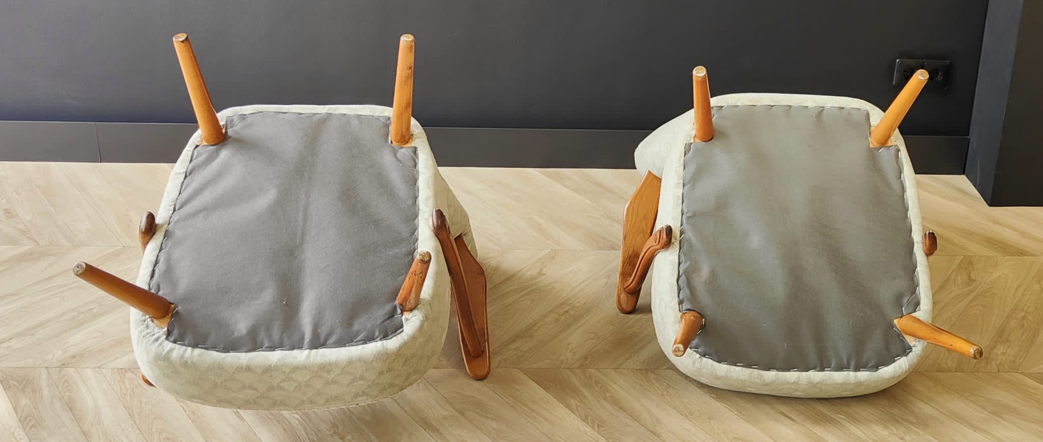 Two Mid Century cocktail chairs | set of 2 chairs