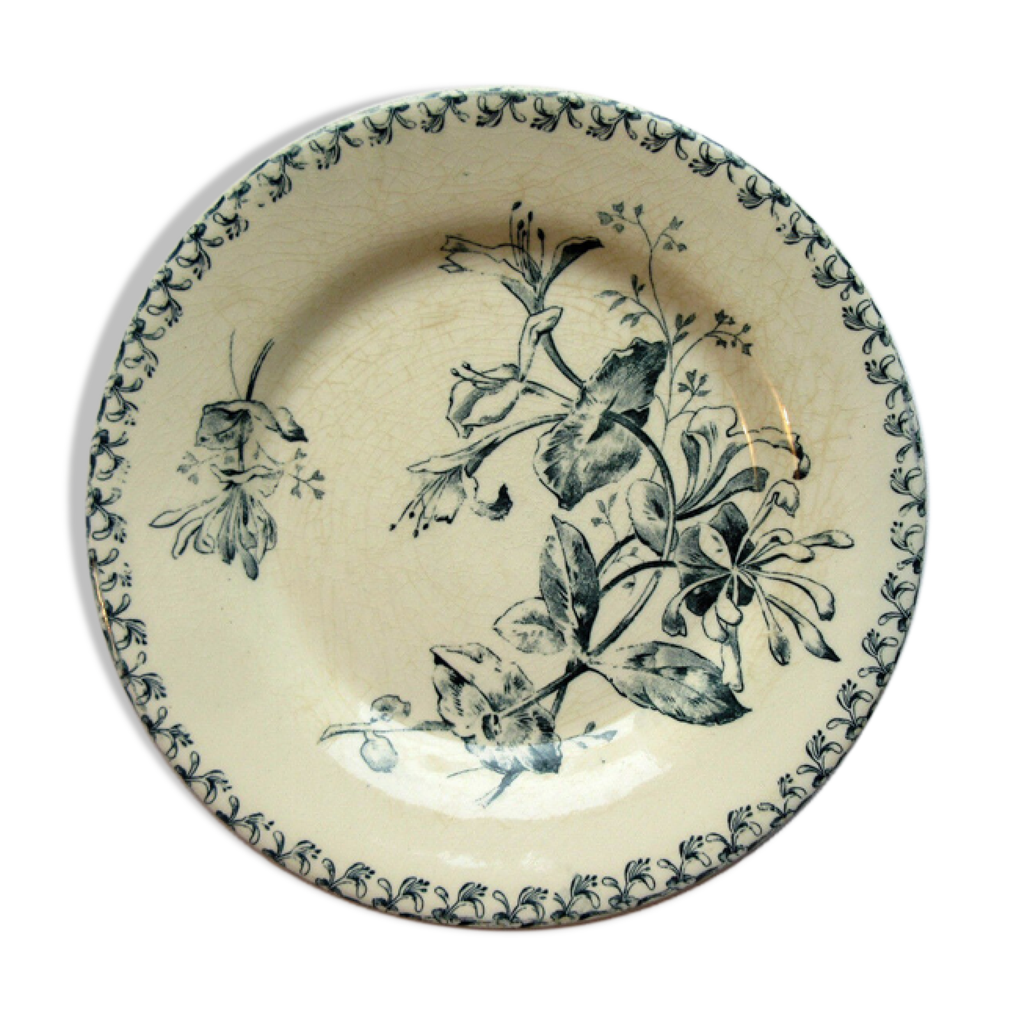 Assiette Art Nouveau Terre de Fer Gien, modèle en bleu, Le Chèvrefeuille
