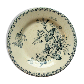 ART Nouveau Terre de Fer Gien plate, blue model, The Honeysuckle