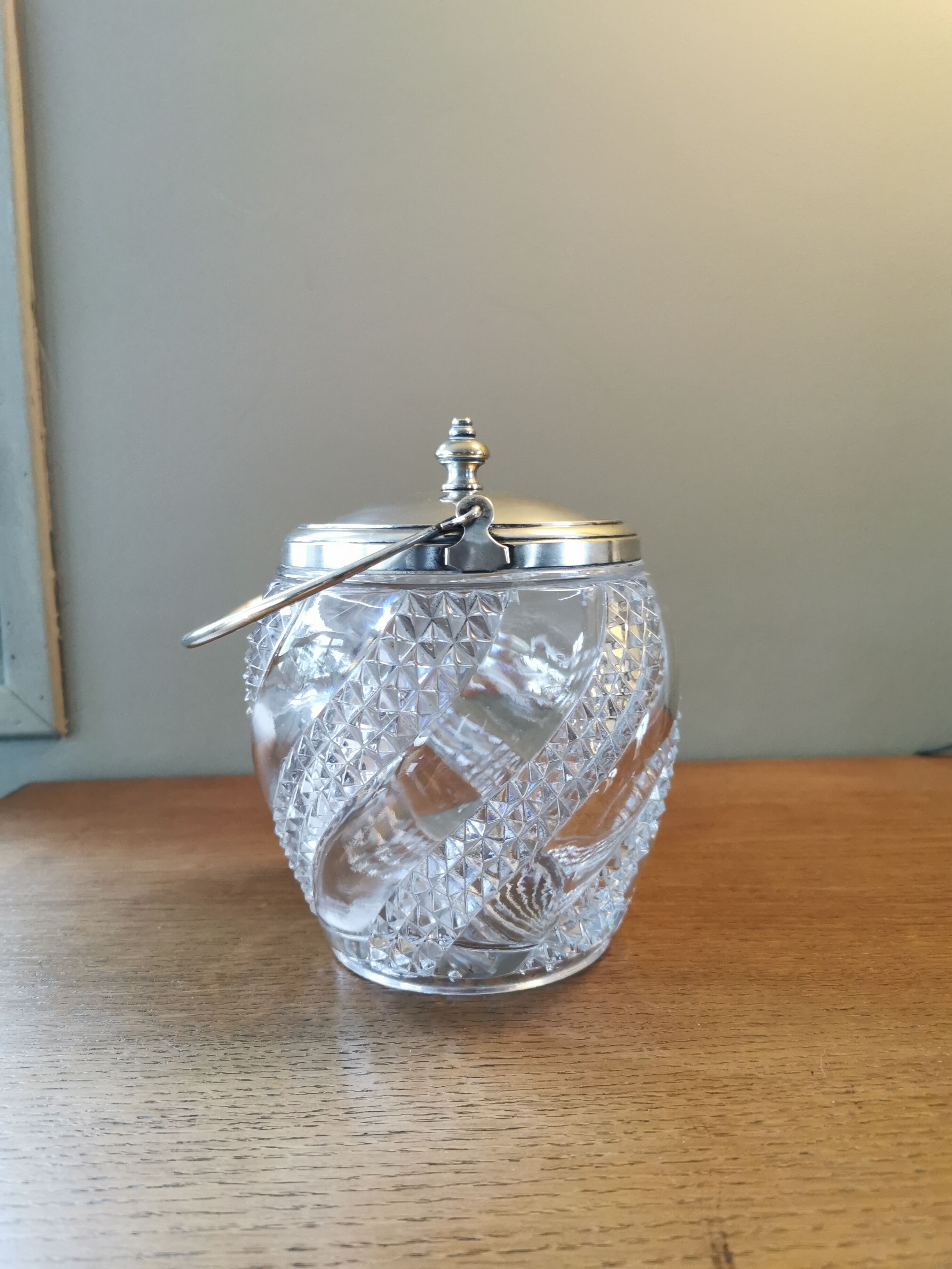 Baccarat serpentine model ice bucket