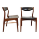 Paire de chaises scandinaves en teck et skaï, années 50-60