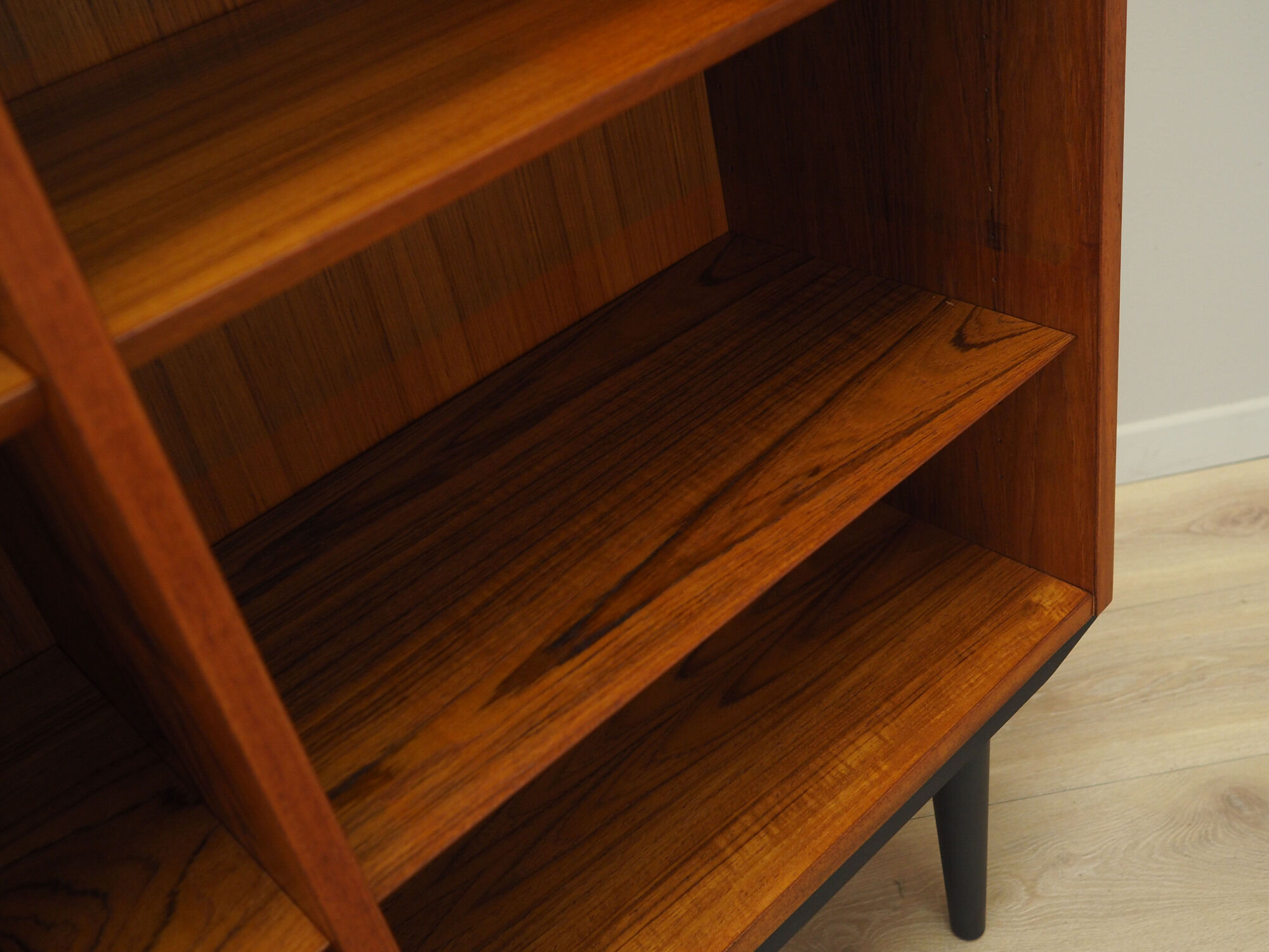Rosewood bookcase, Danish design, 1970s, production: Hundevad