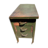 Vintage establishment