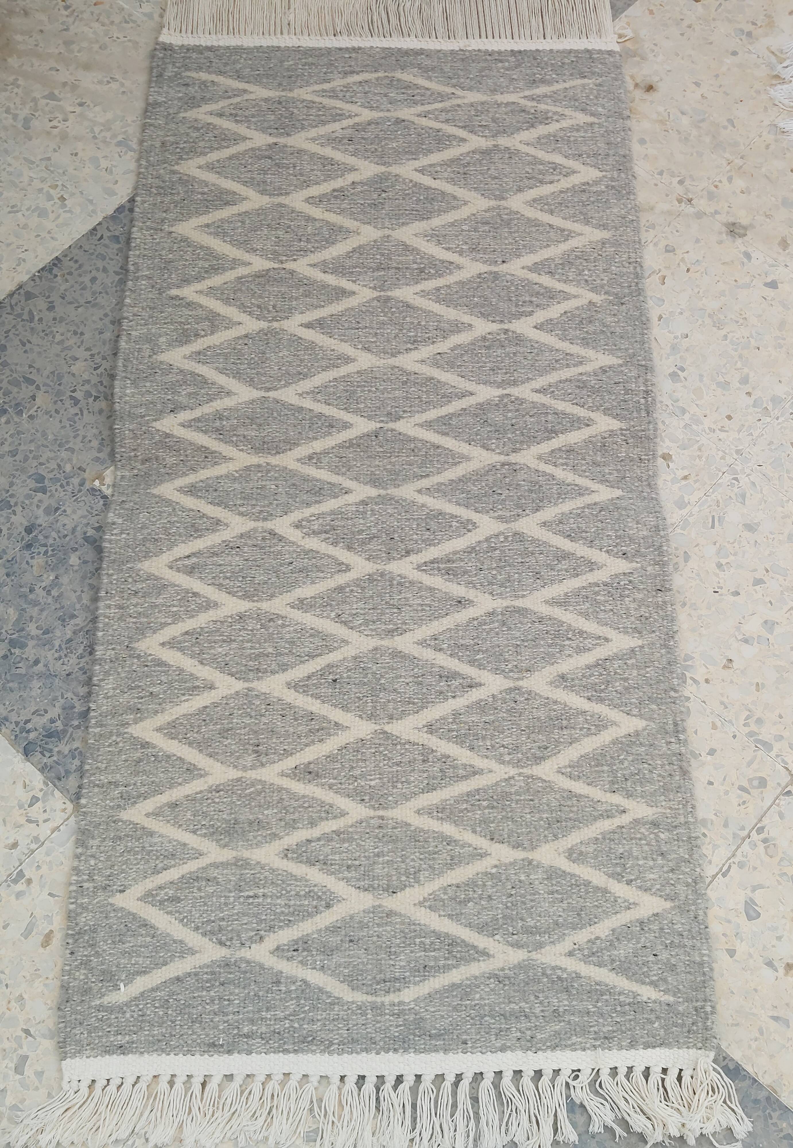 Carpet margoum gray and beige Berber