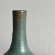 Vase en céramique vert émaillé
