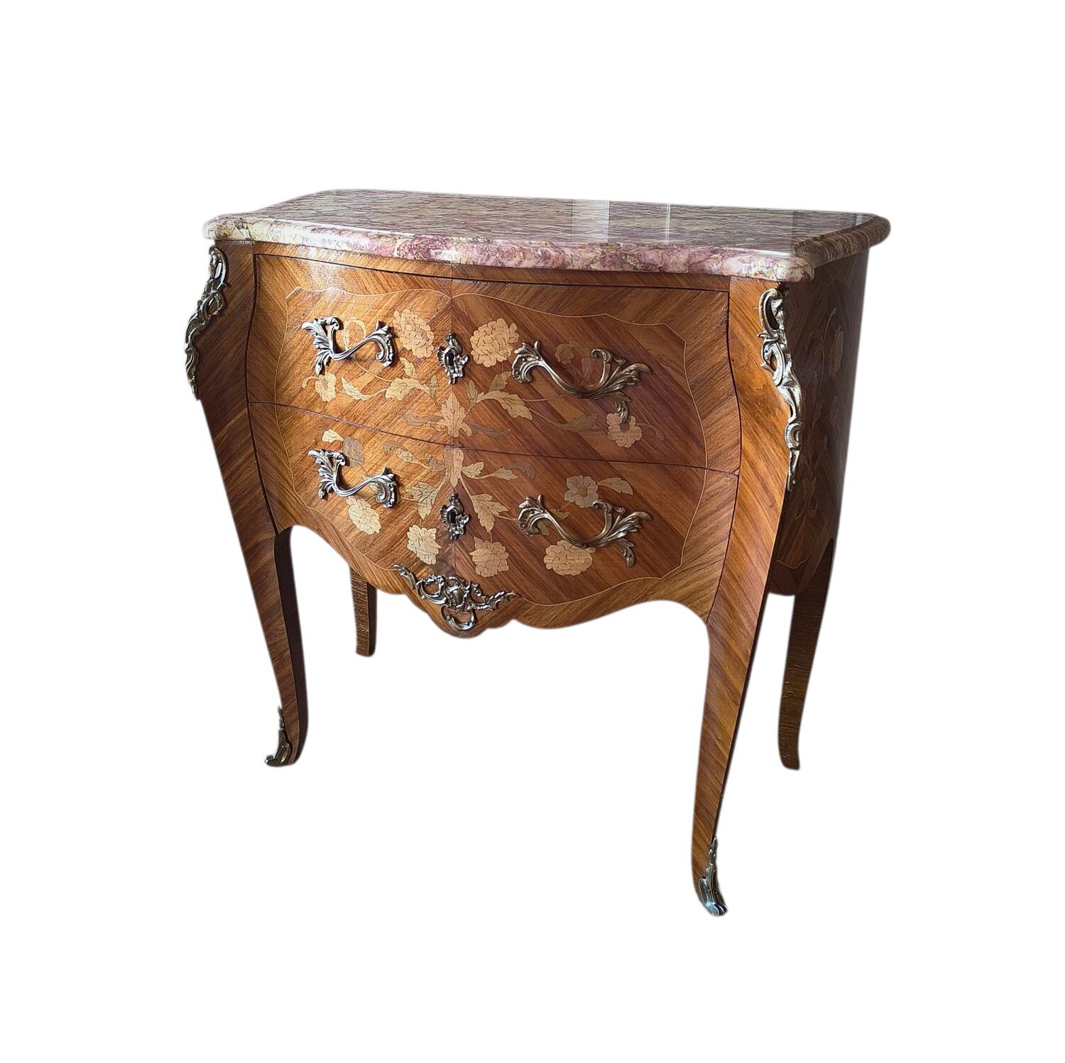 Commode en marqueterie style Louis XV
